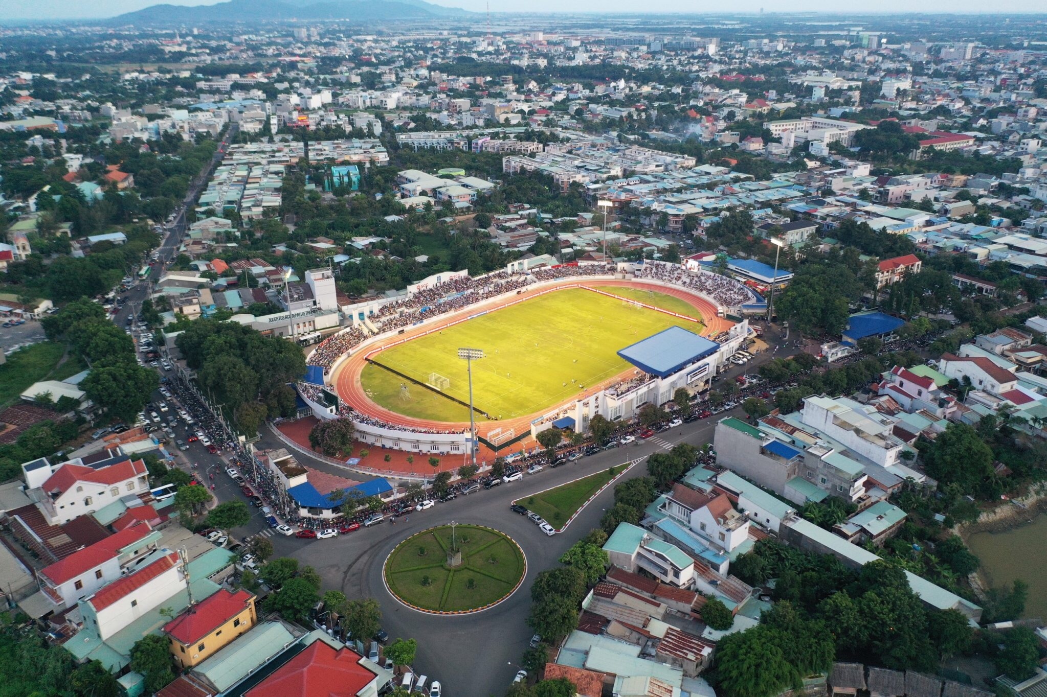 CLB TP.HCM - Ba Ria Vung Tau anh 1