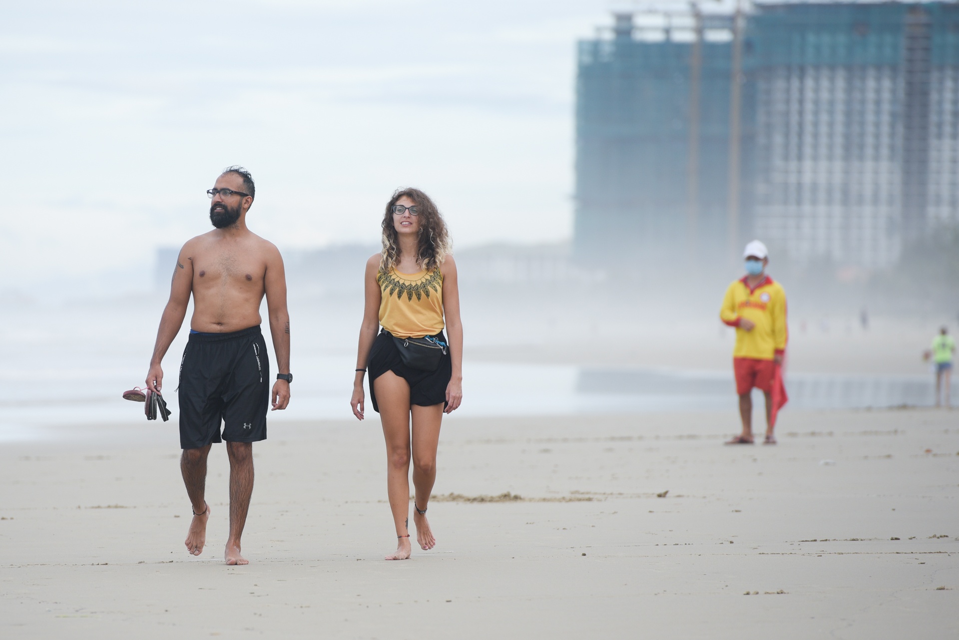 Bien Da Nang sau bao anh 5