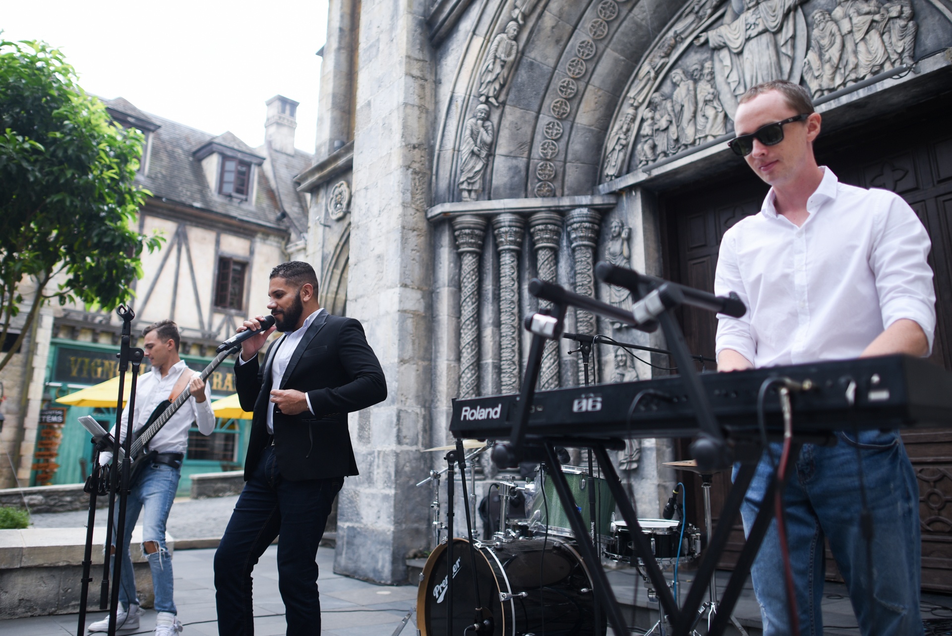 Ba Na Hills mo cua tro lai anh 8