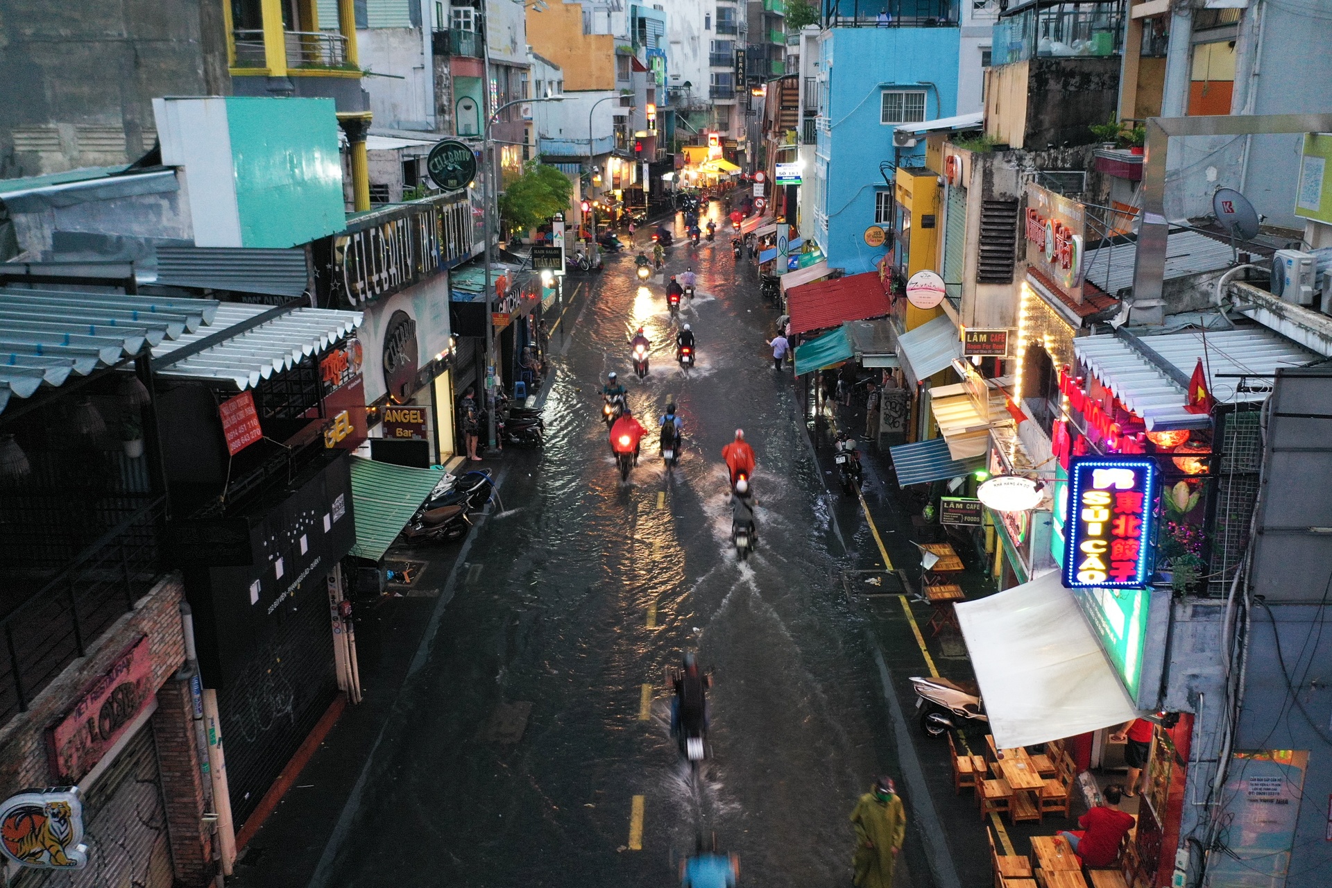 bui vien ngap lenh lang anh 2