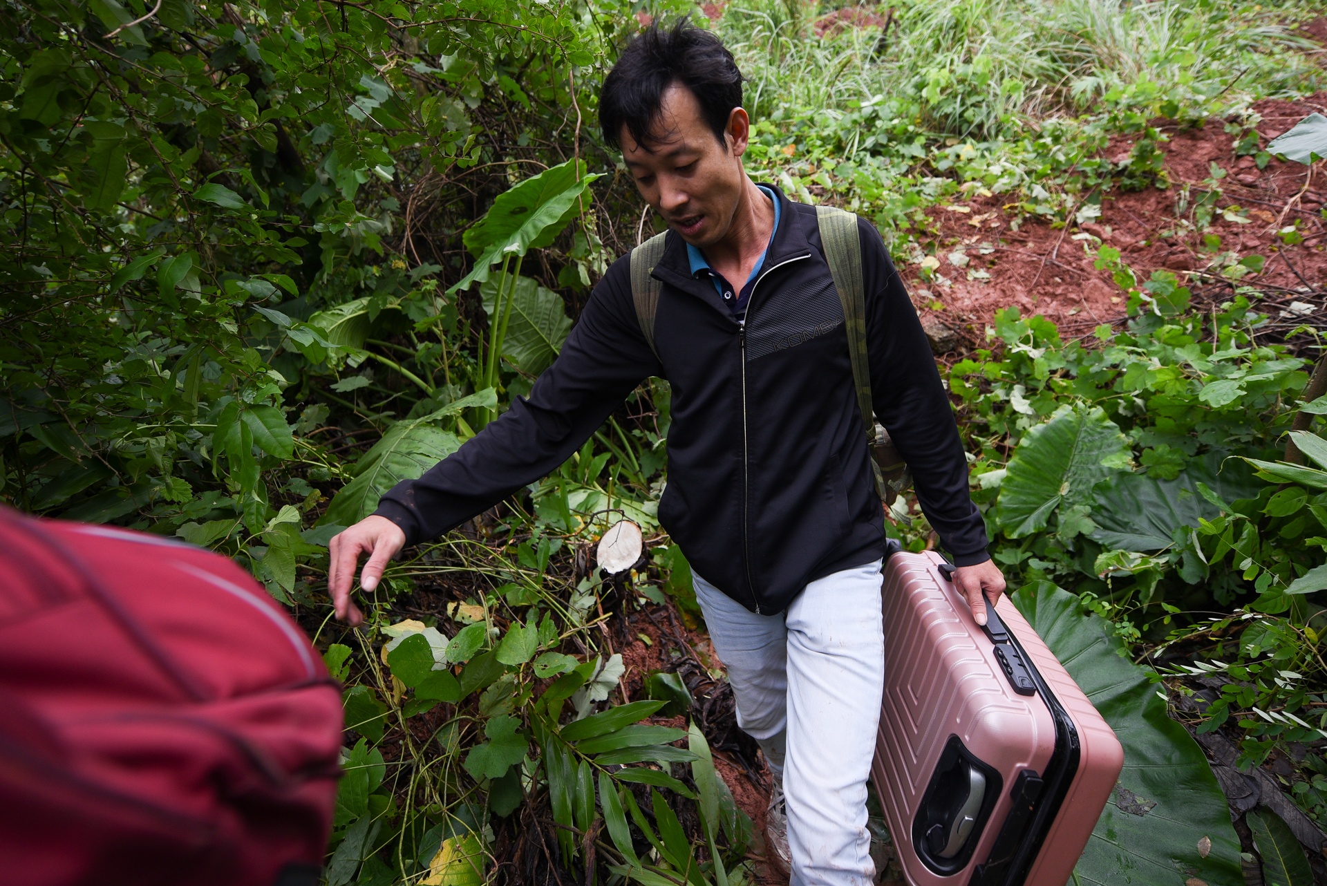 quoc lo 12A dut gay anh 6