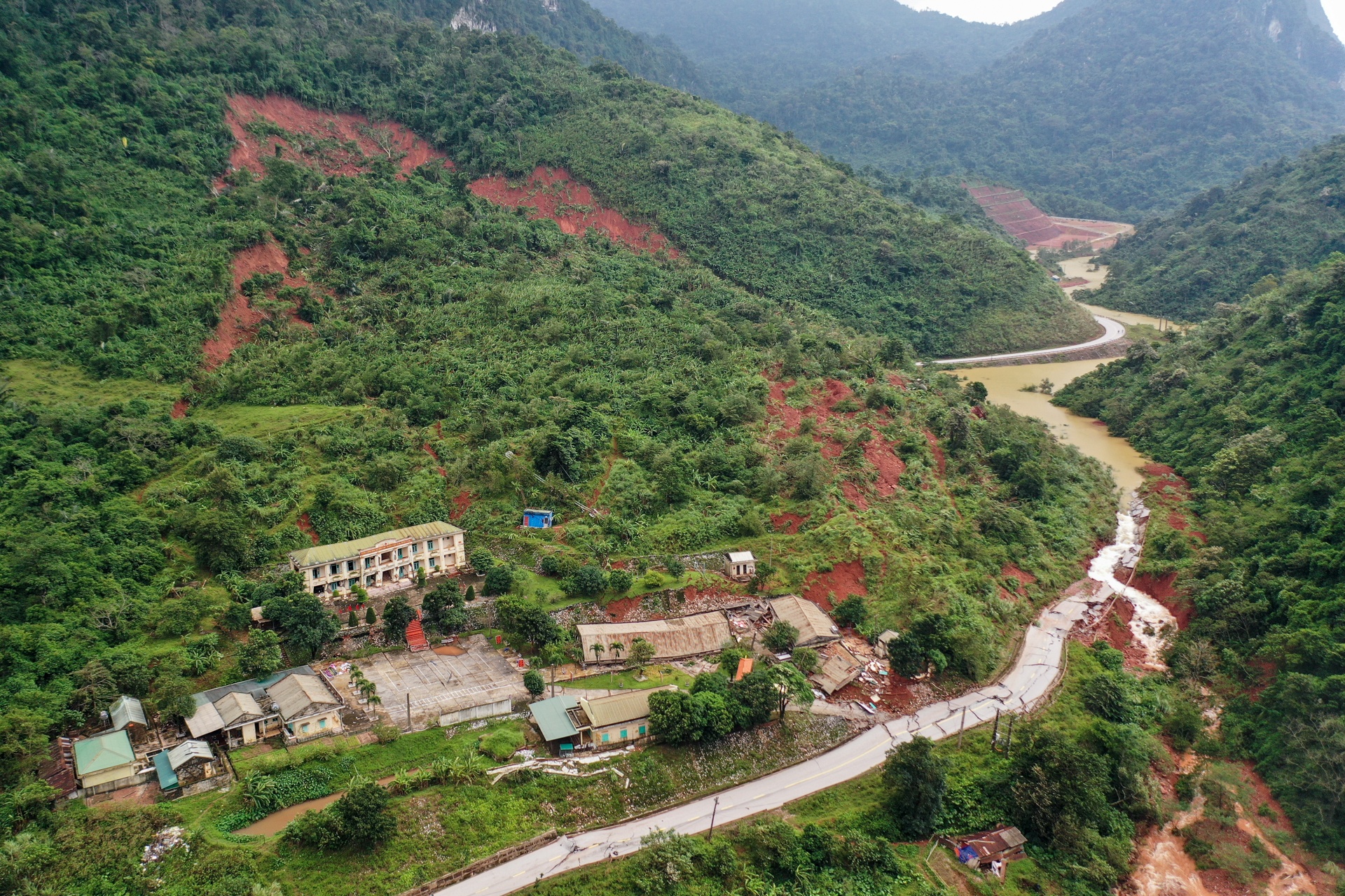 don bien phong sat lo anh 7