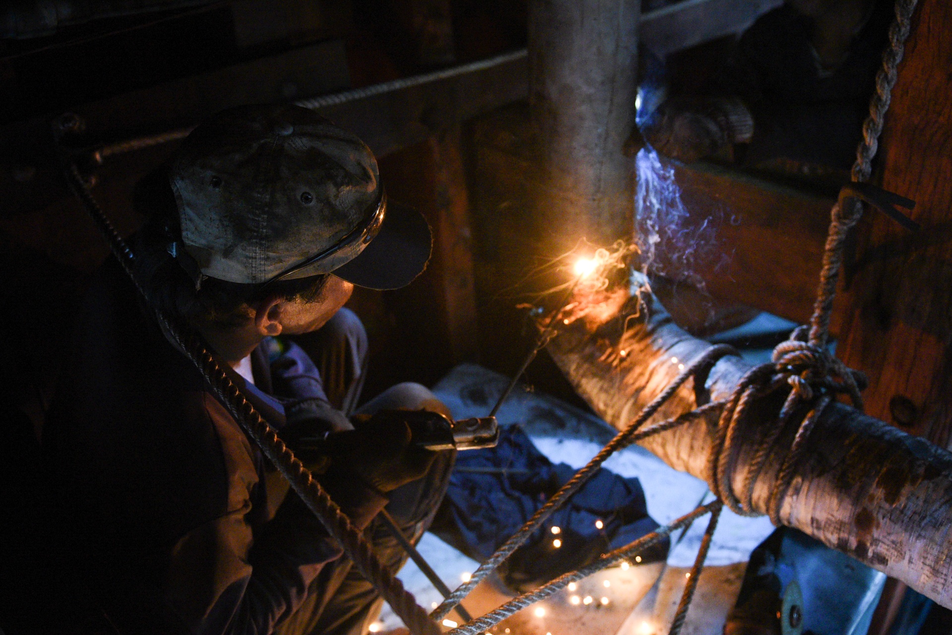 Tau ca tranh bao so 9 anh 8