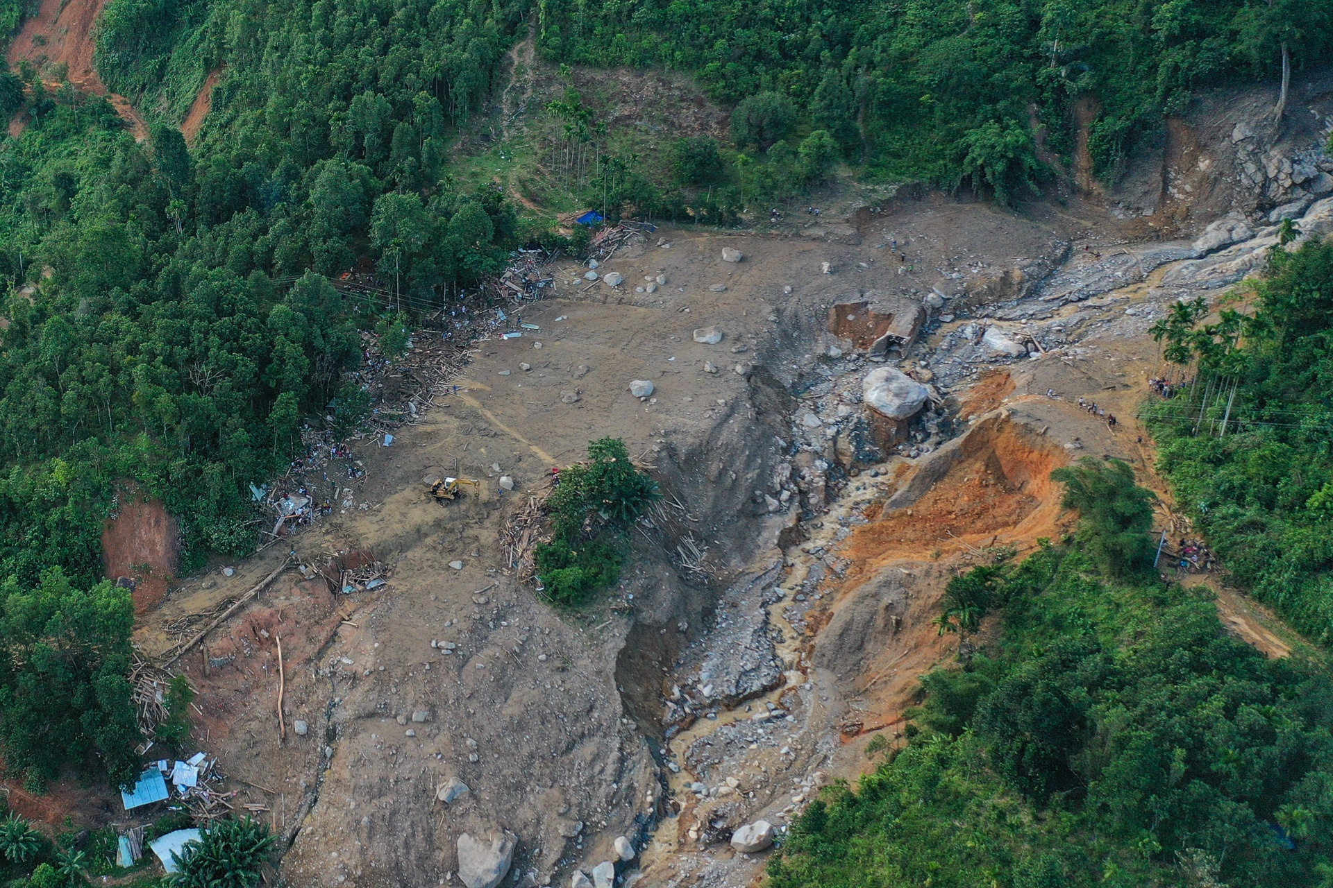 sat lo Tra Leng anh 1