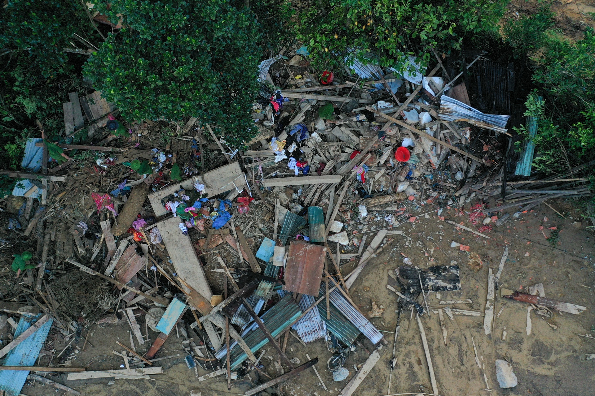 sat lo Tra Leng anh 3