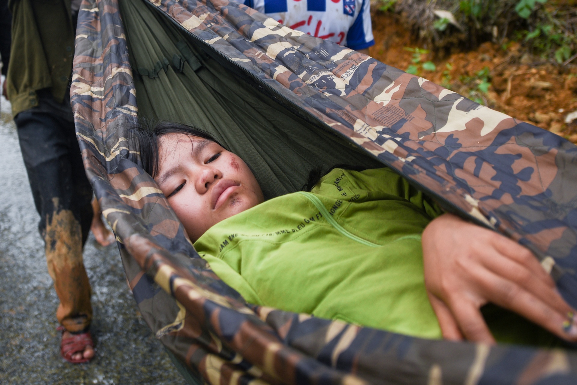 sat lo Tra Leng anh 21