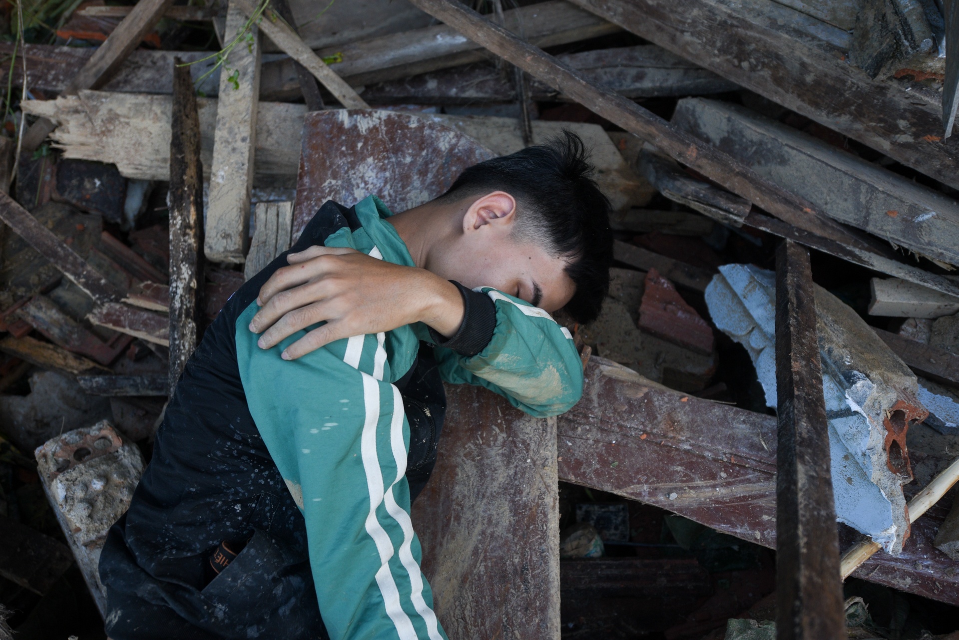 sat lo Tra Leng anh 1