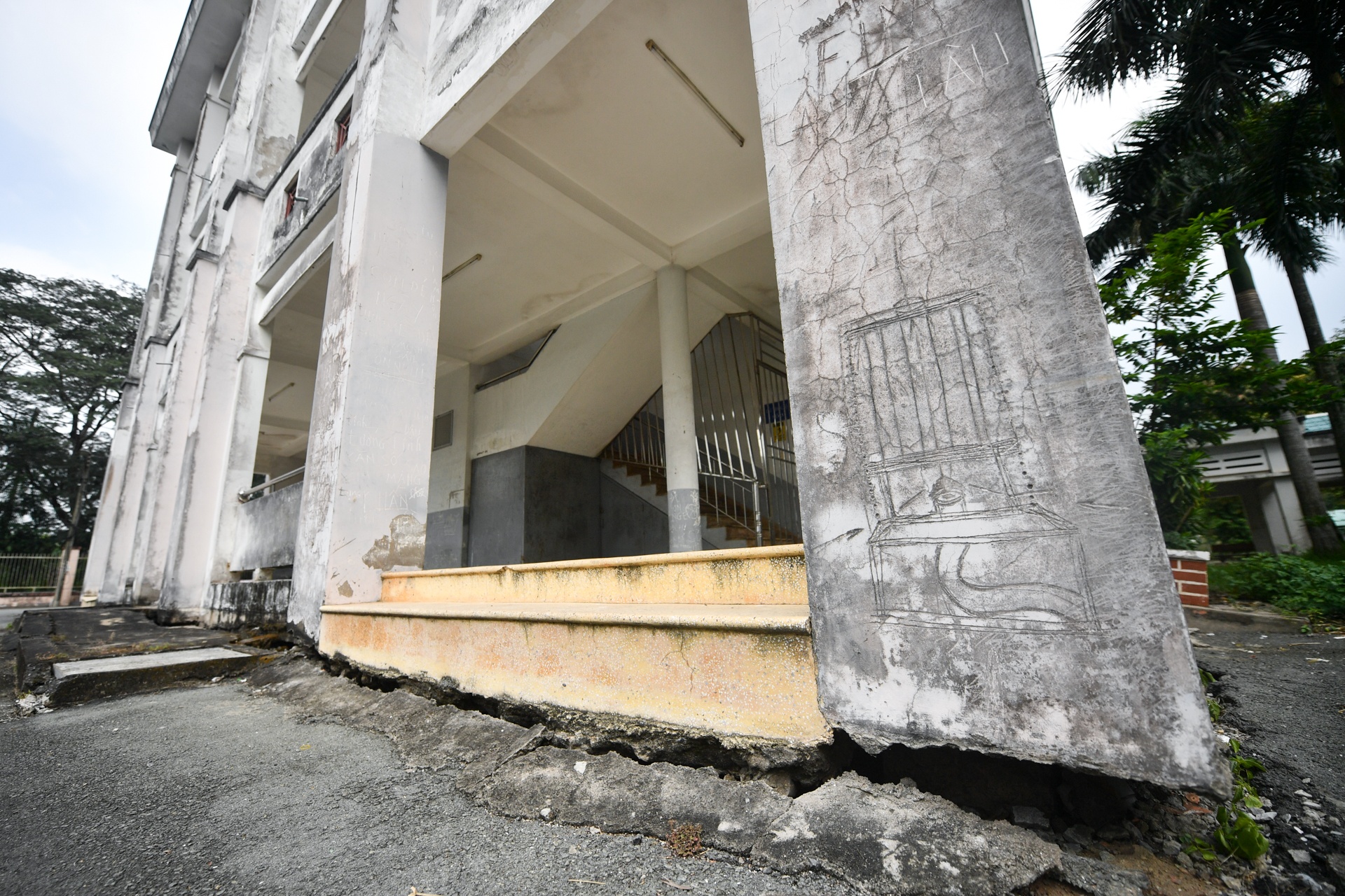 benh vien xuong cap anh 8