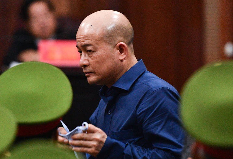 Ut 'Troc' phan bac cao buoc duoc mua biet thu gia re hinh anh