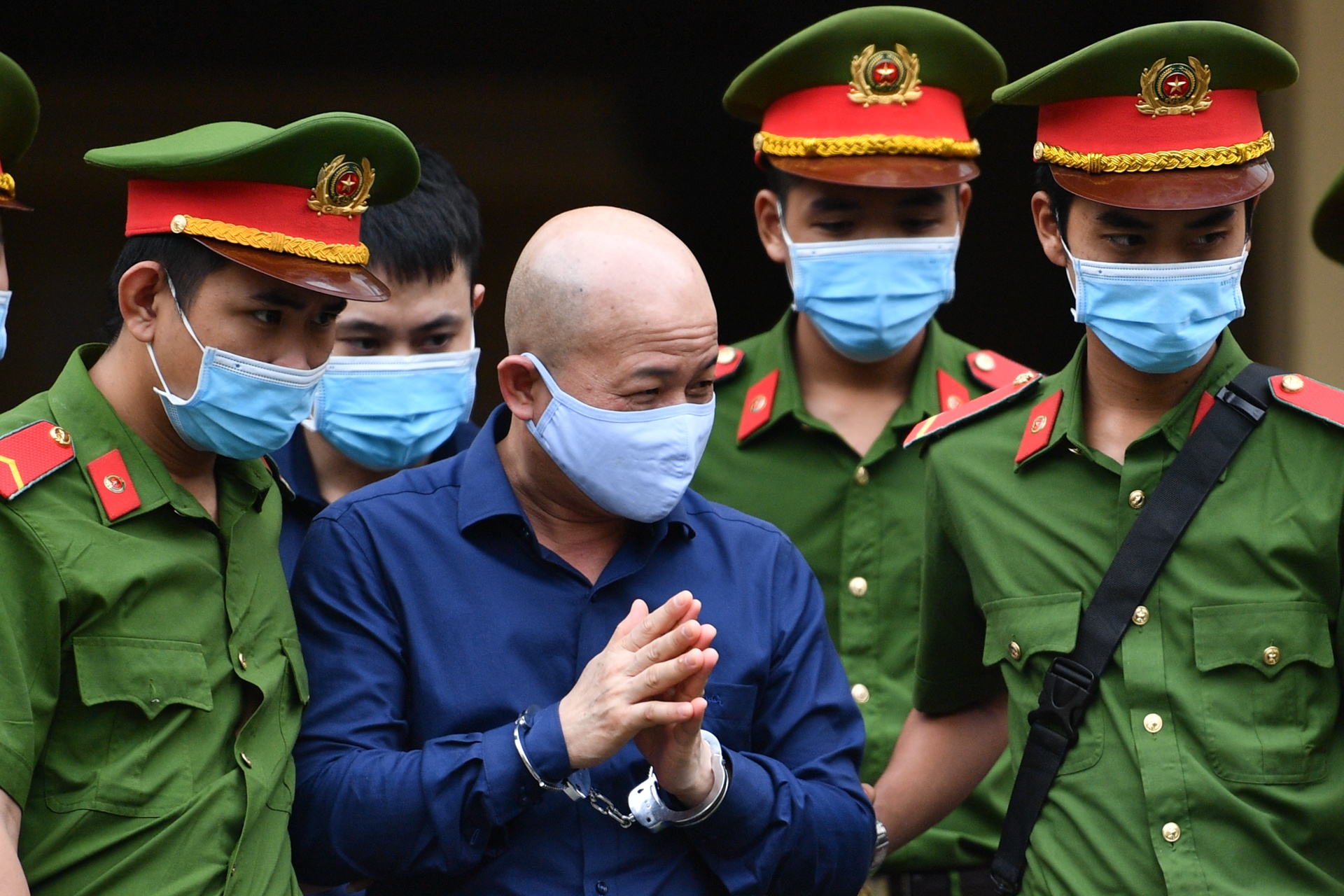 Ut 'Troc' linh an tu chung than hinh anh