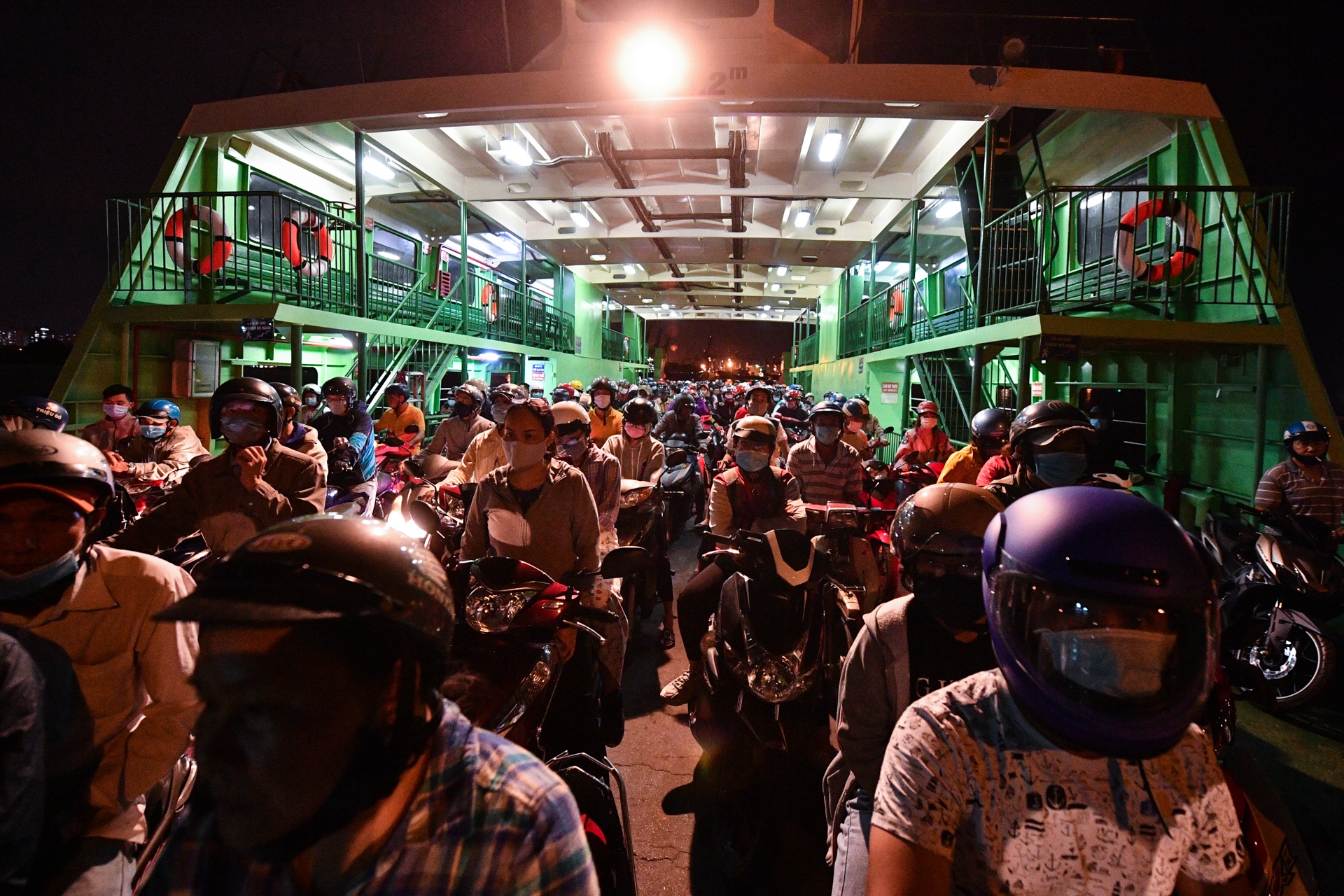 Ket xe o Cat Lai anh 6