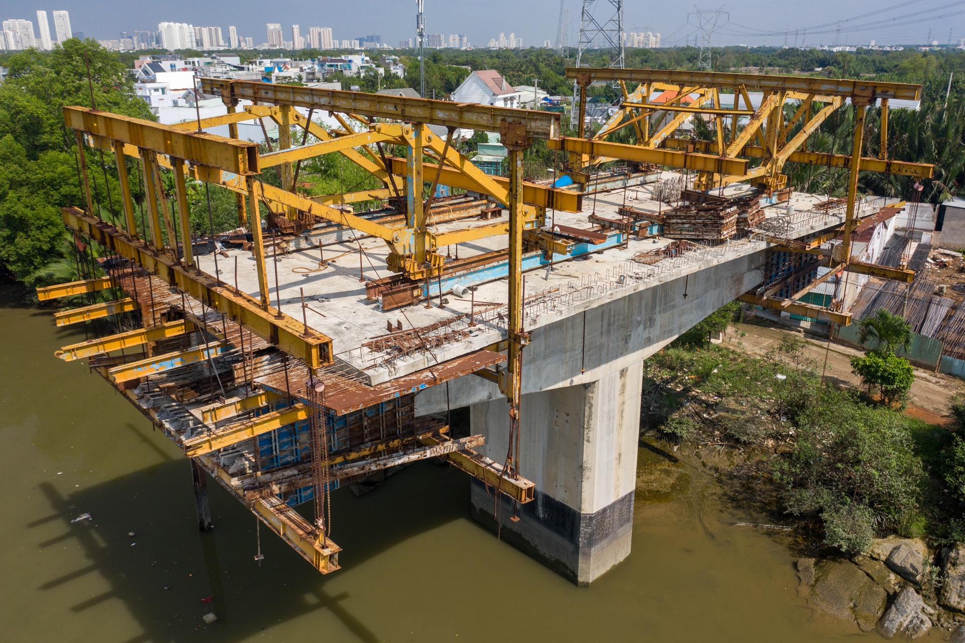 cau dang do tai huyen Nha Be anh 3