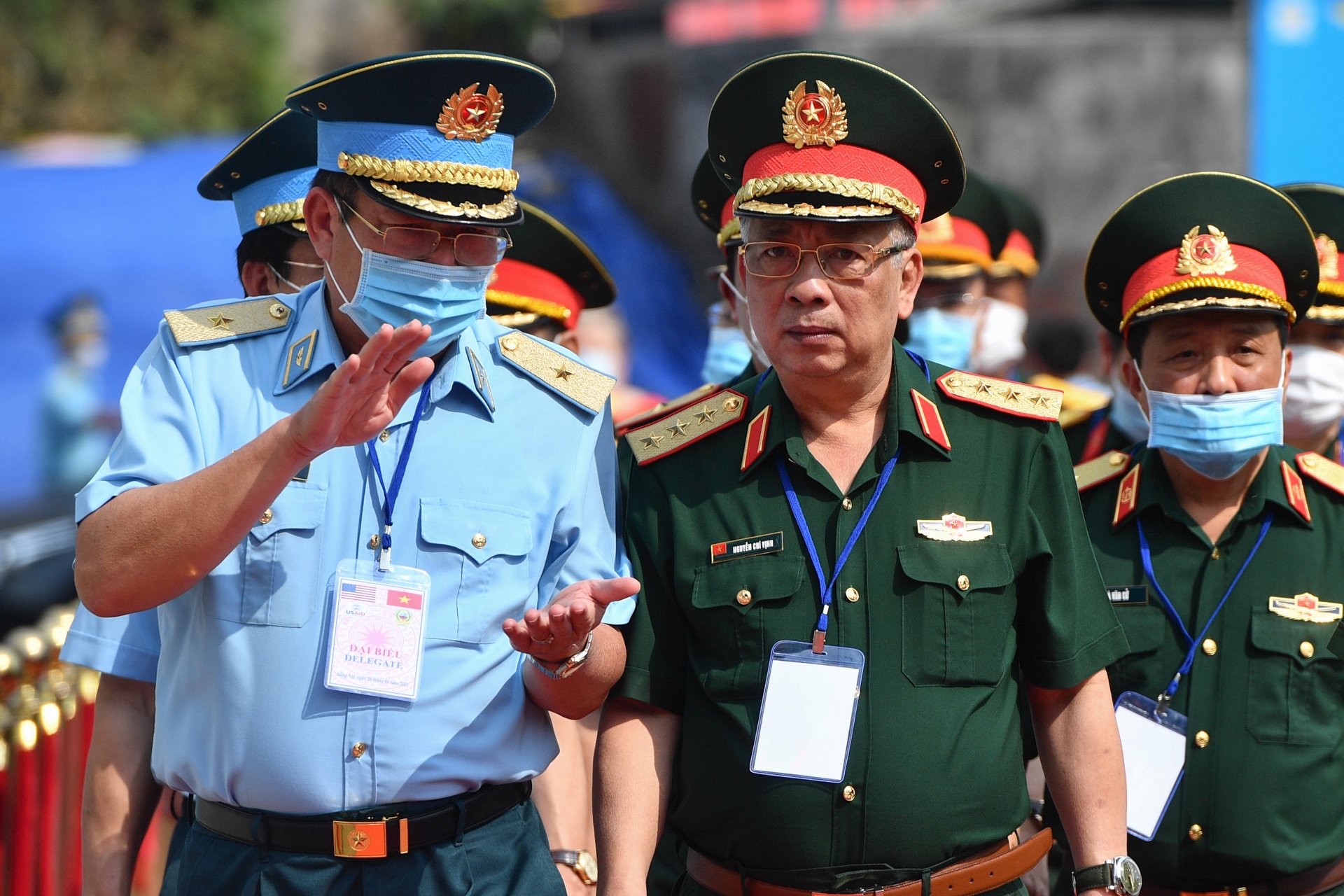 xu ly chat doc mau da cam anh 2