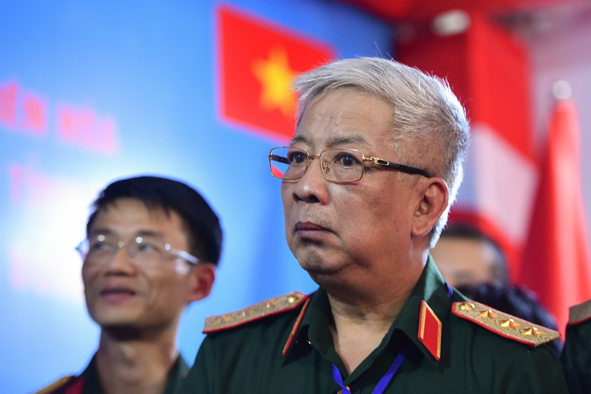 xu ly chat doc mau da cam anh 8