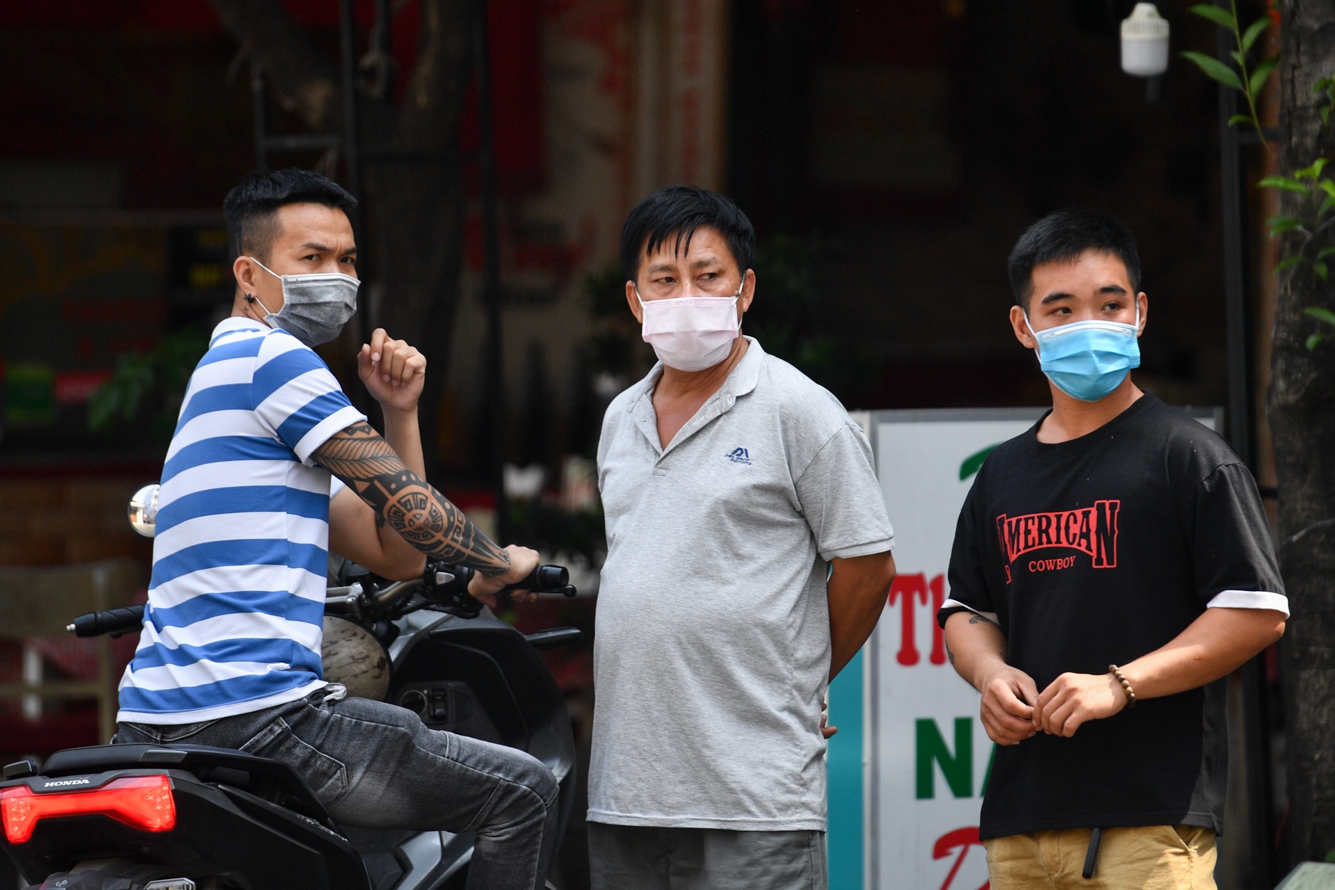 cach ly Bui Vien anh 7