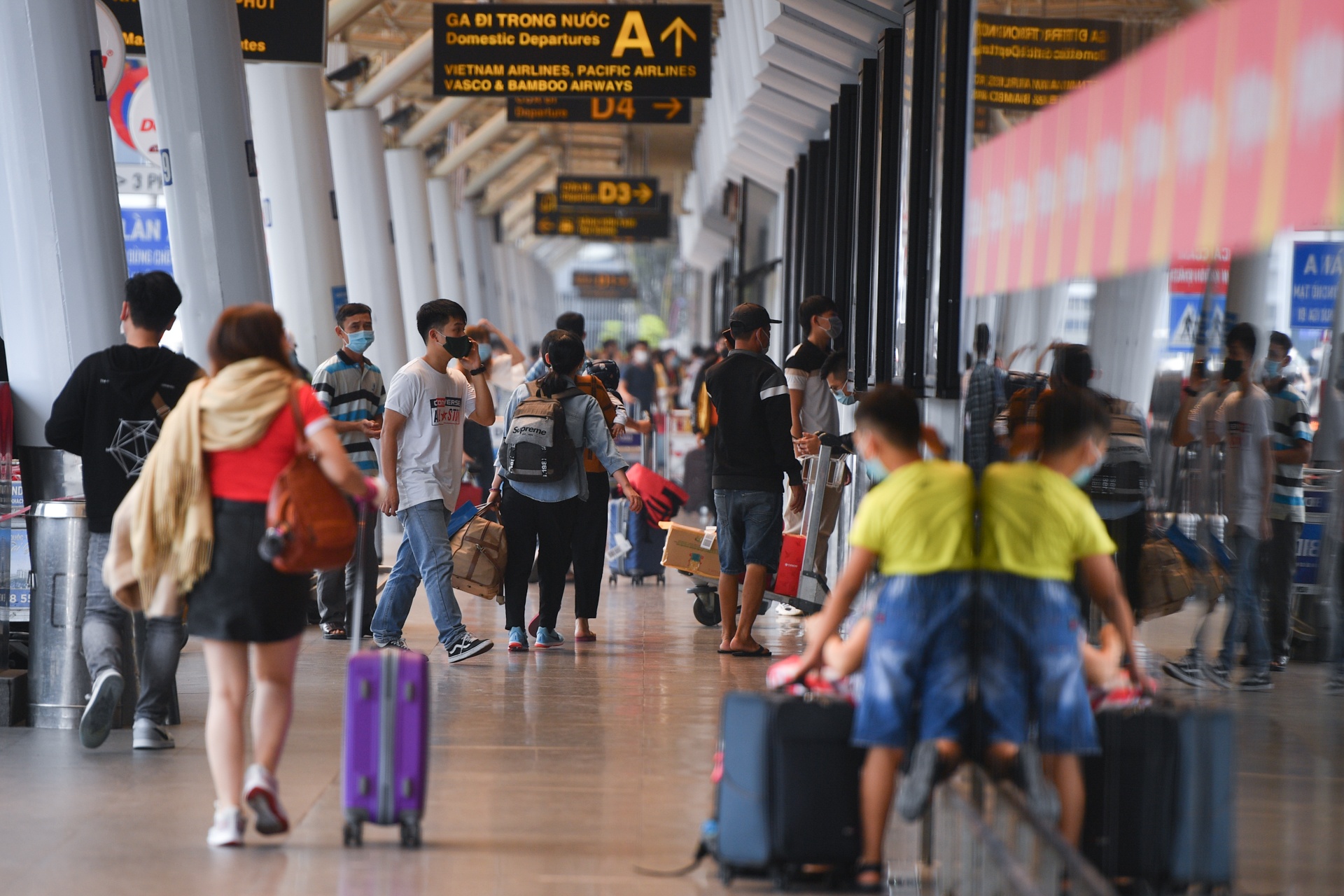 hanh khach ve Tet anh 8