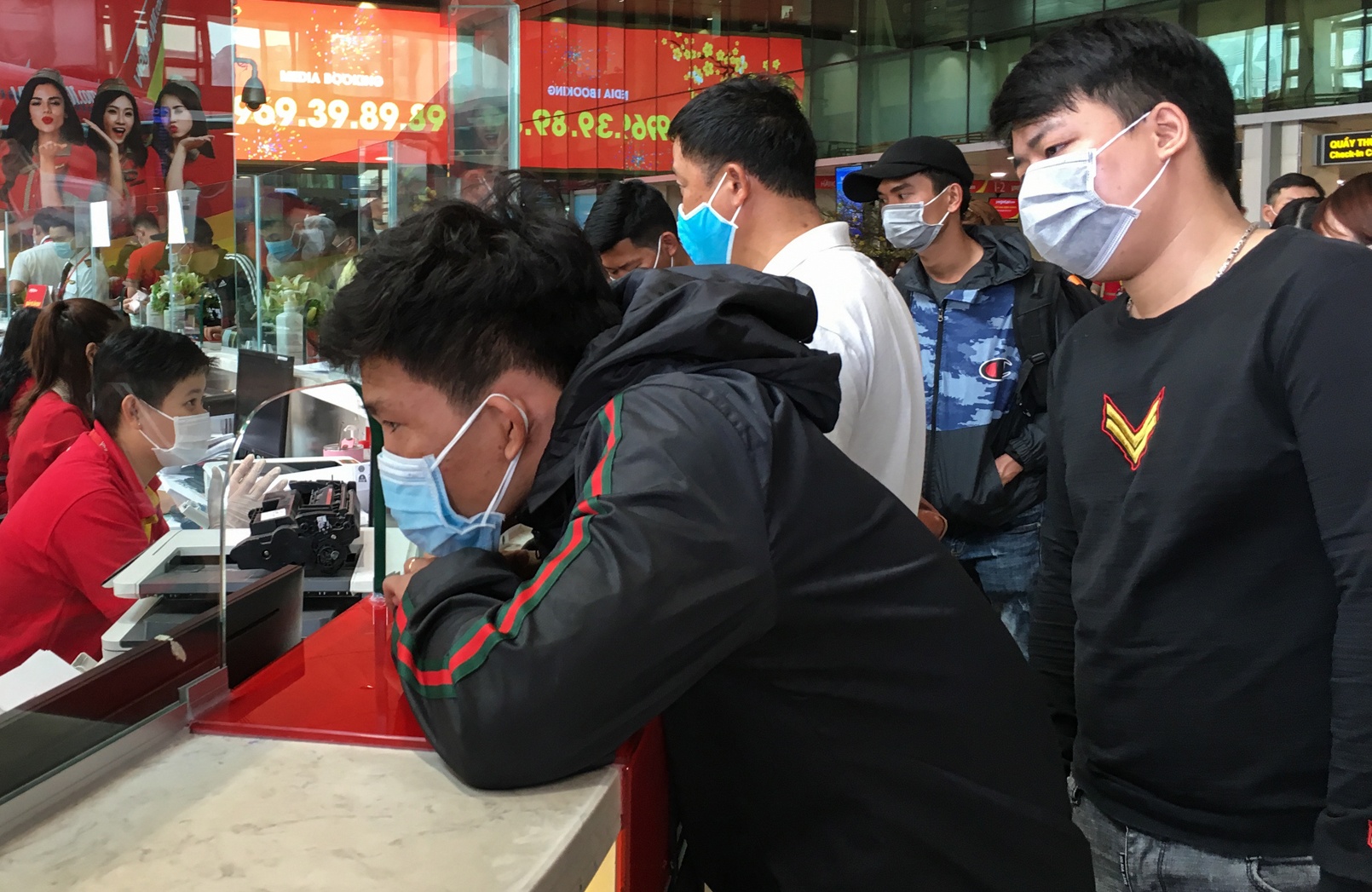 hanh khach ve Tet anh 7