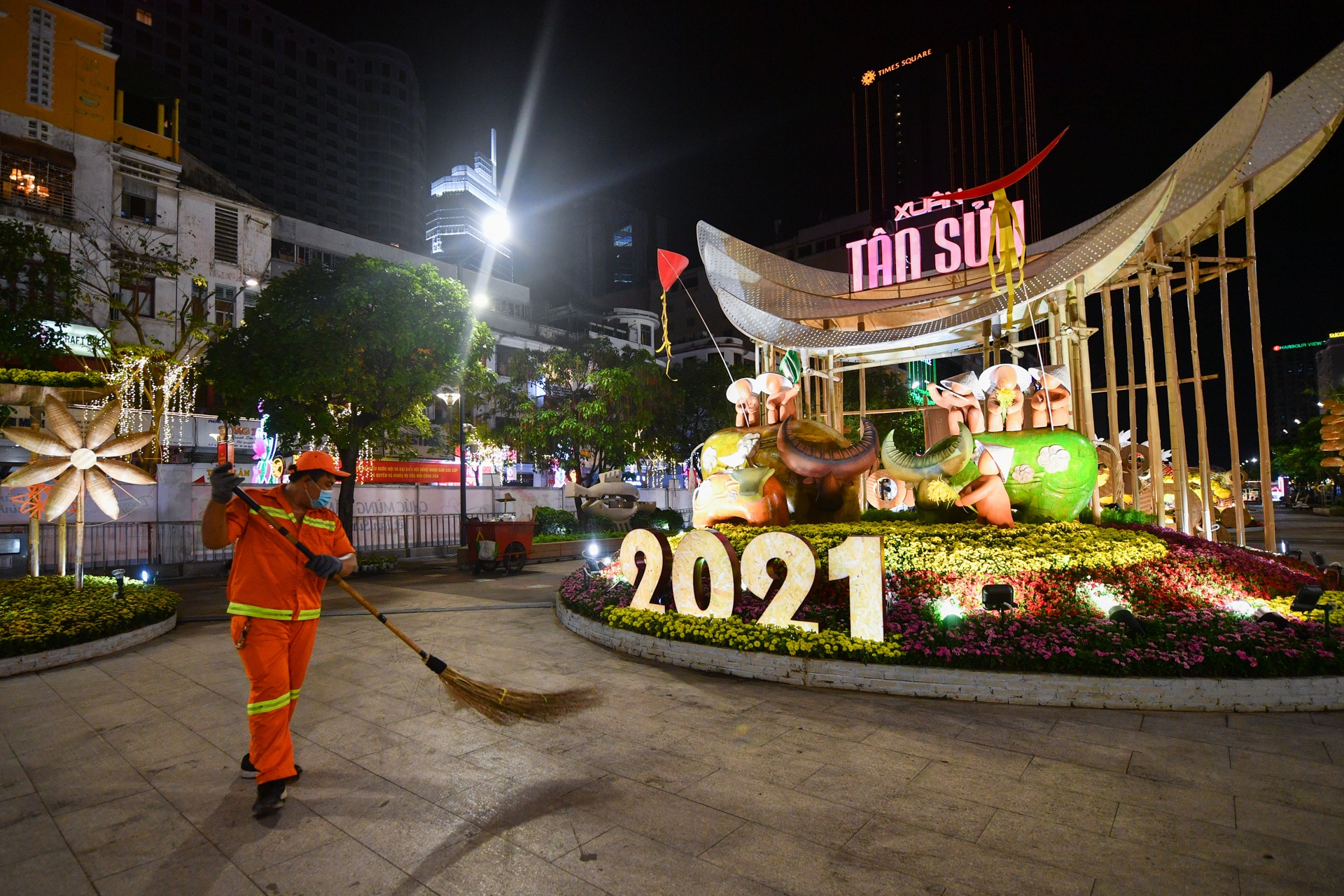 duong hoa Nguyen Hue 2021 anh 32