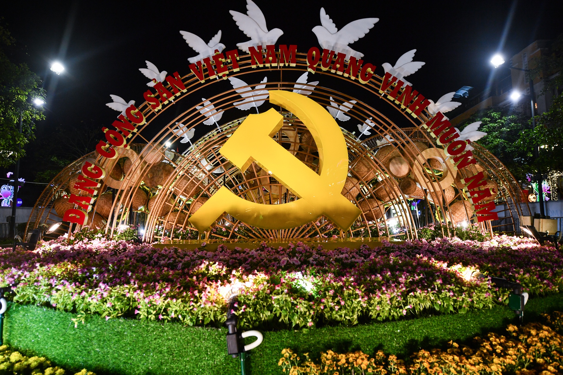 duong hoa Nguyen Hue 2021 anh 6