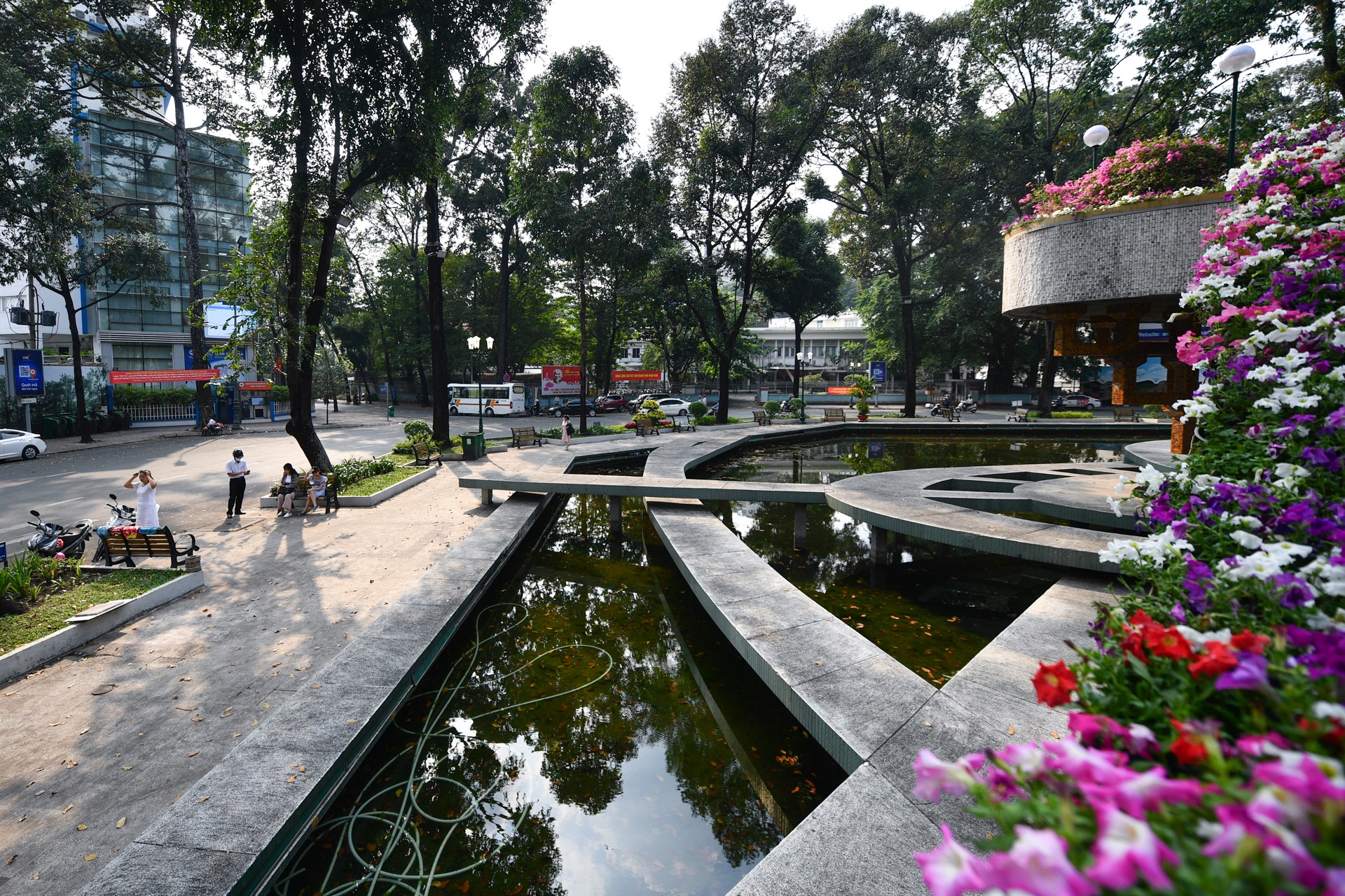 TP.HCM tam dung nhieu hoat dong anh 9