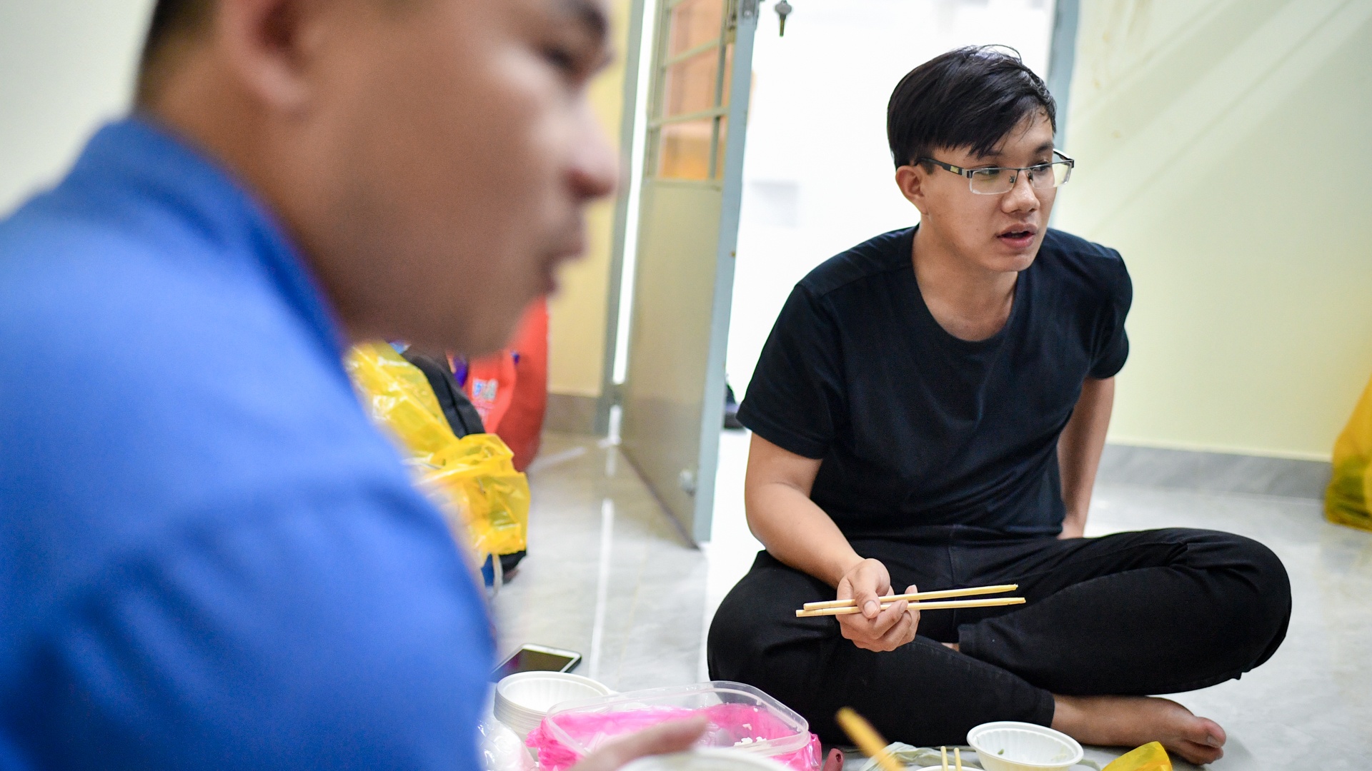 giao thừa khu cách ly ảnh 12 giao thua khu cach ly anh 12