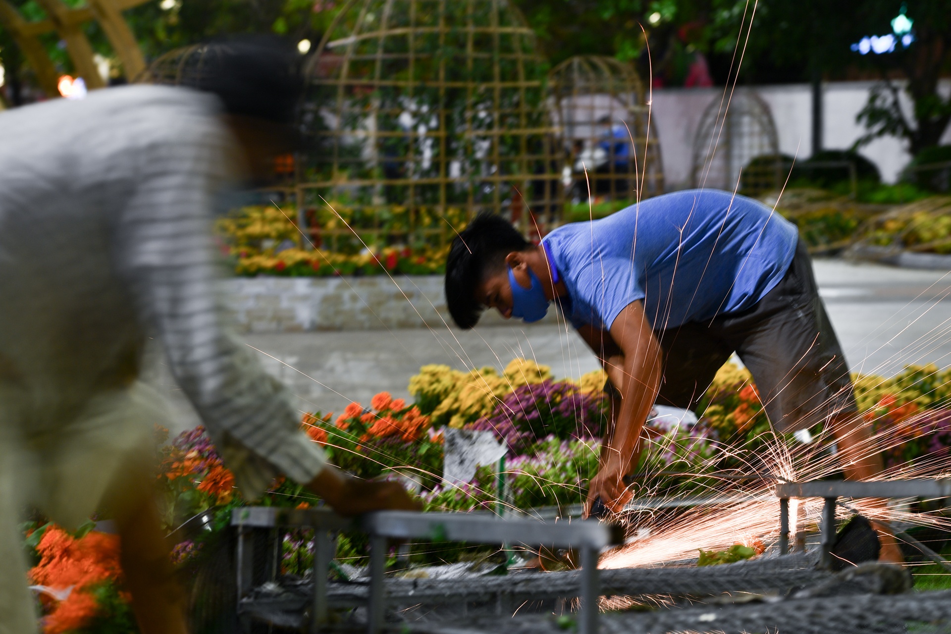 Don dep duong hoa Nguyen Hue anh 10