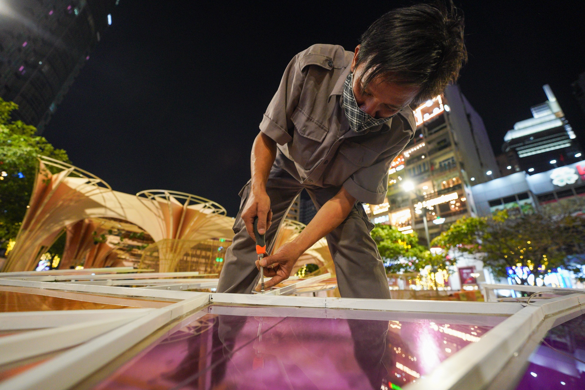 Don dep duong hoa Nguyen Hue anh 5