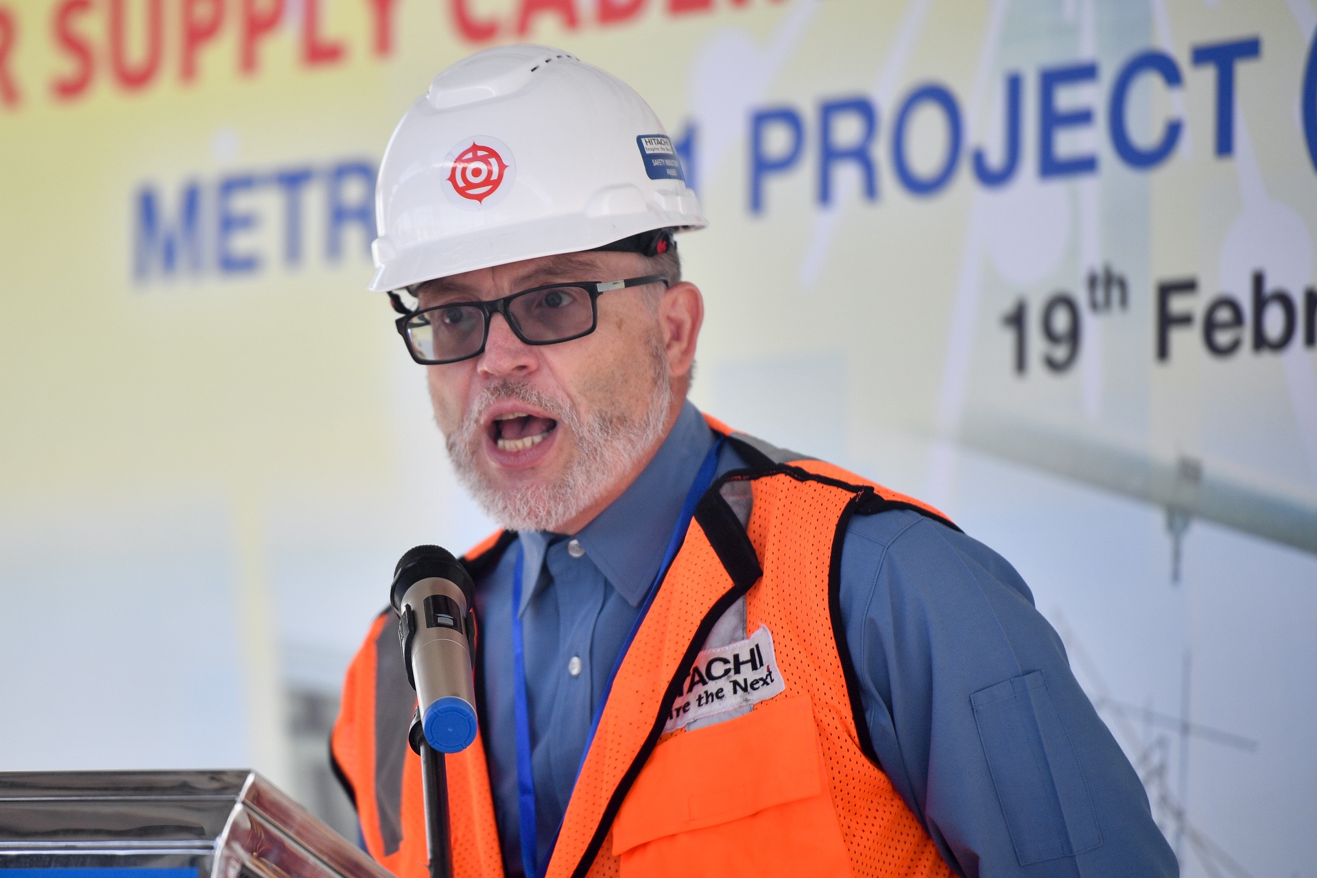 thi cong cap dien metro so 1 anh 4