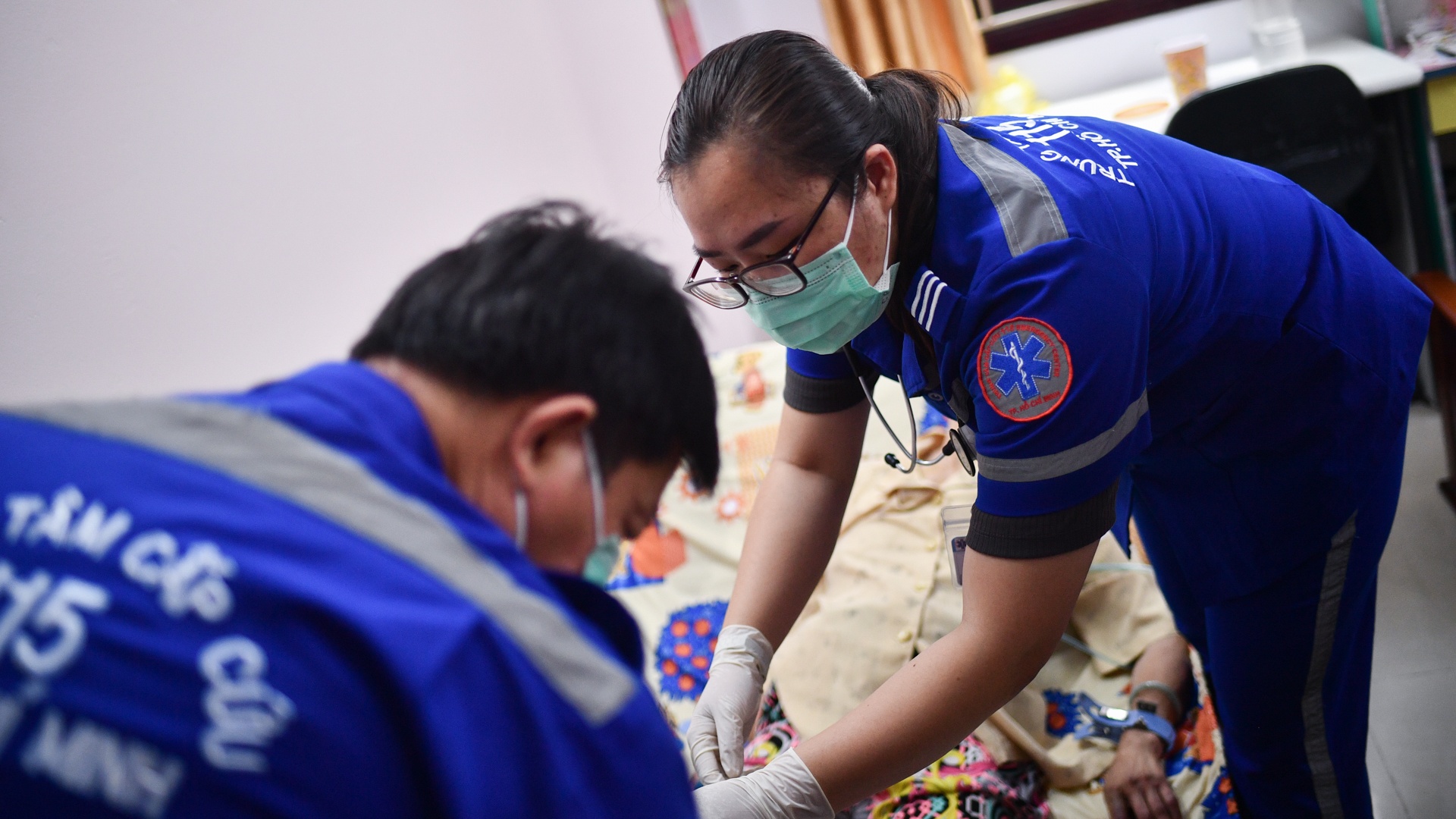 bác sĩ cấp cứu 115 ảnh 11 bac si cap cuu 115 anh 11