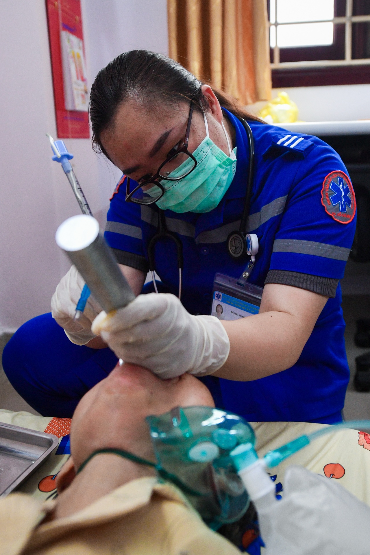 bác sĩ cấp cứu 115 ảnh 12 bac si cap cuu 115 anh 12