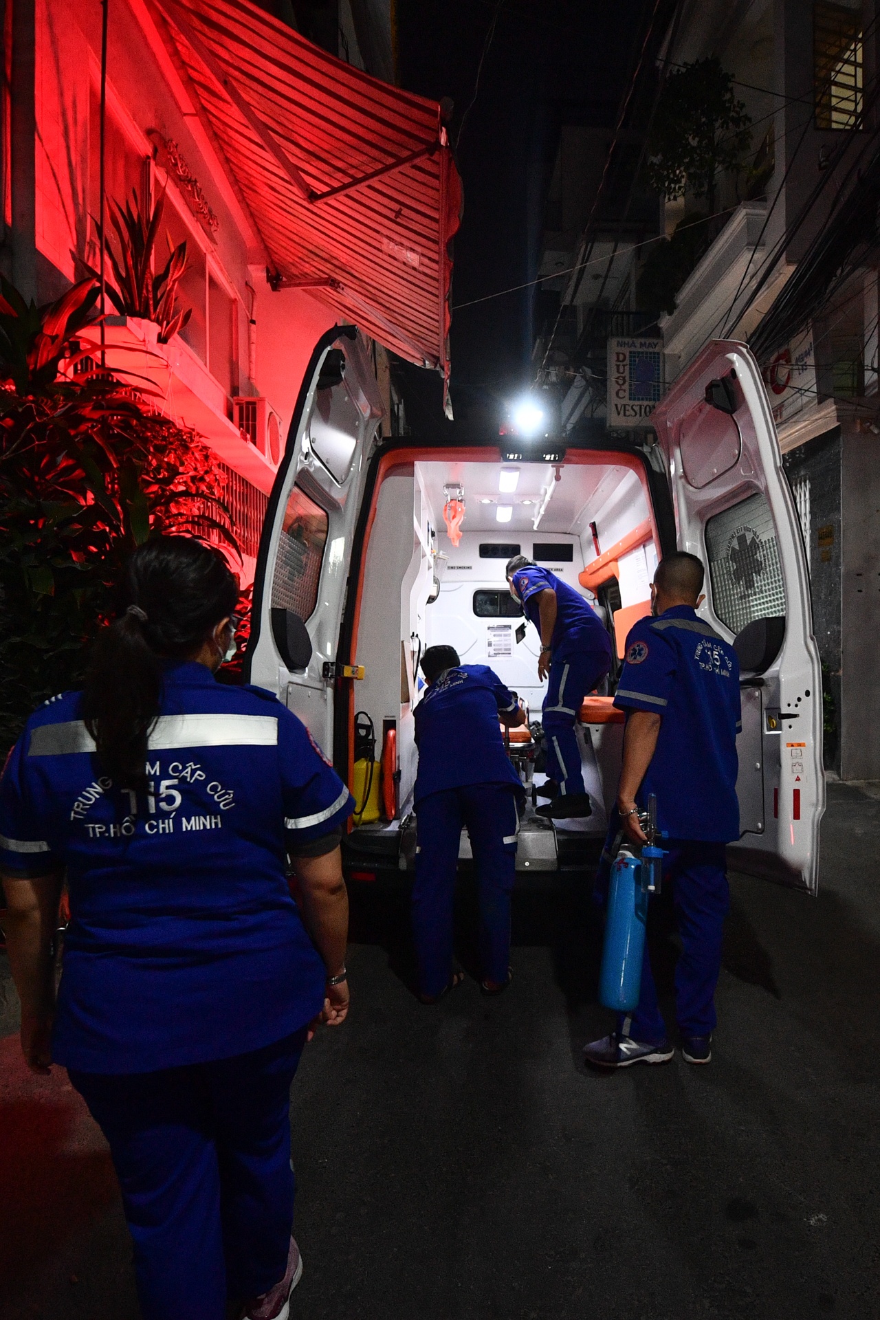 bác sĩ cấp cứu 115 ảnh 20 bac si cap cuu 115 anh 20