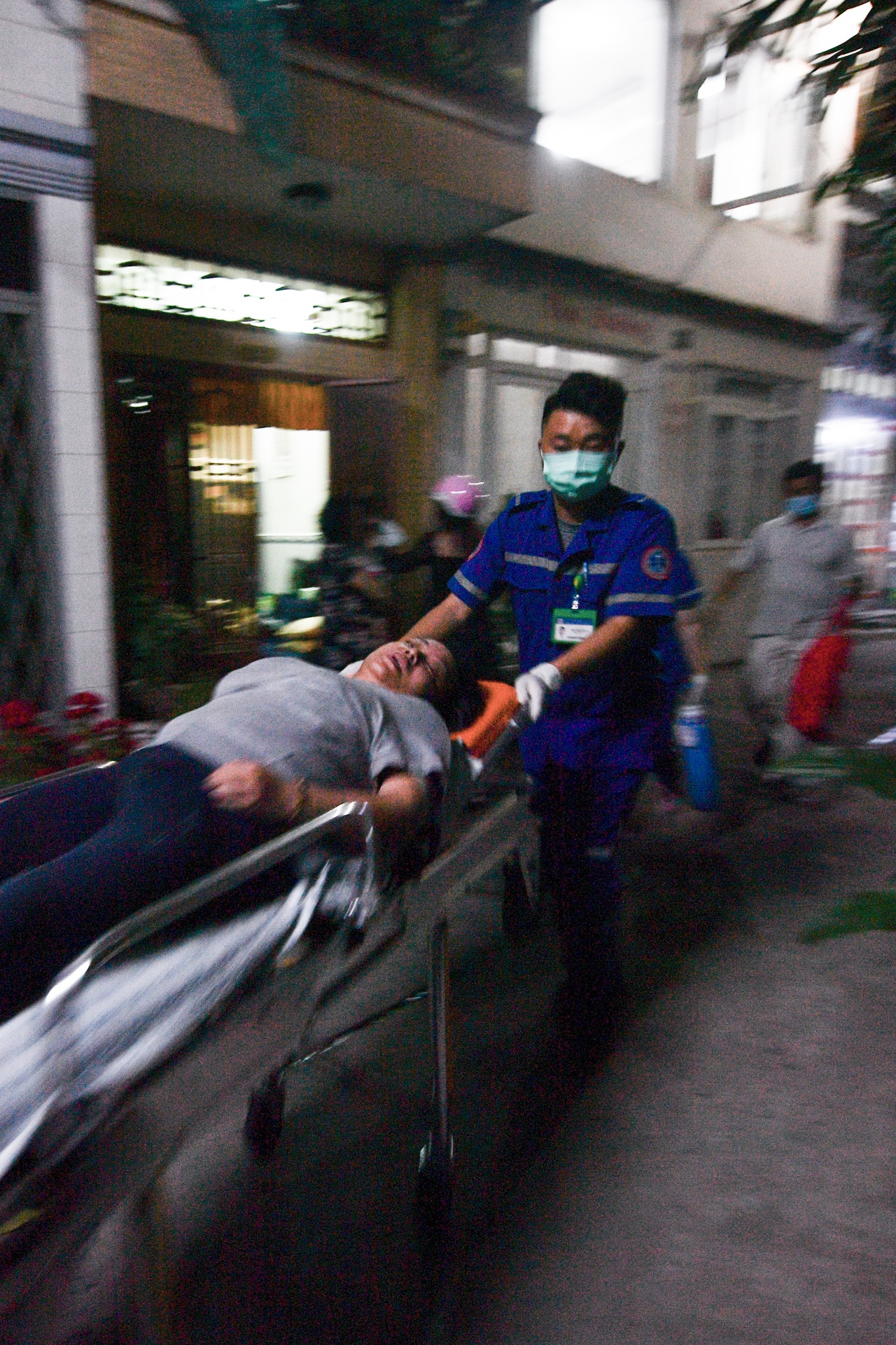 bác sĩ cấp cứu 115 ảnh 24 bac si cap cuu 115 anh 24