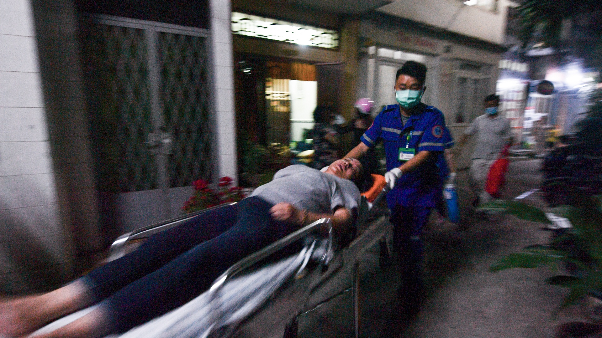 bác sĩ cấp cứu 115 ảnh 23 bac si cap cuu 115 anh 23