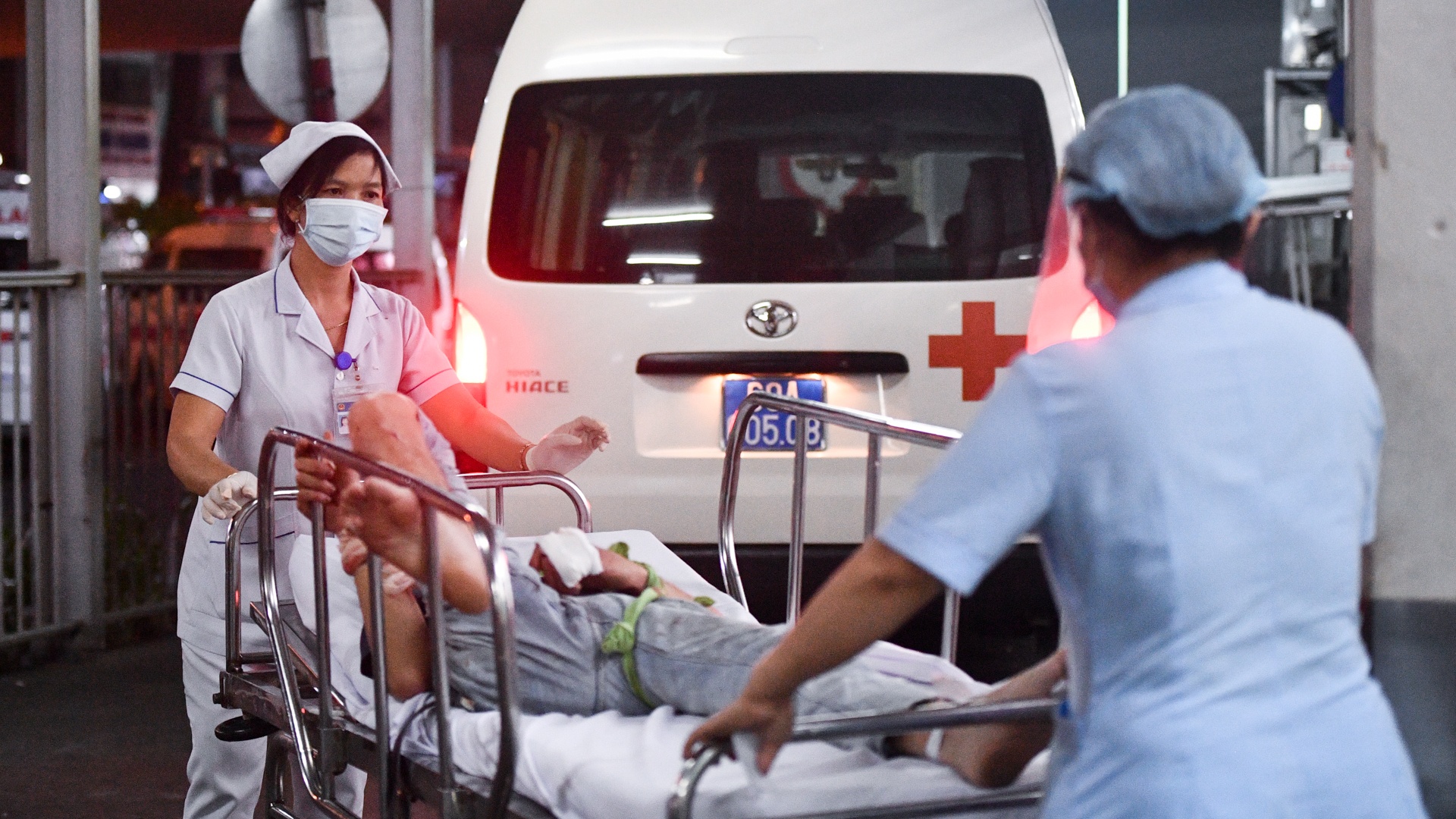 bác sĩ cấp cứu ảnh 13 bac si cap cuu anh 13