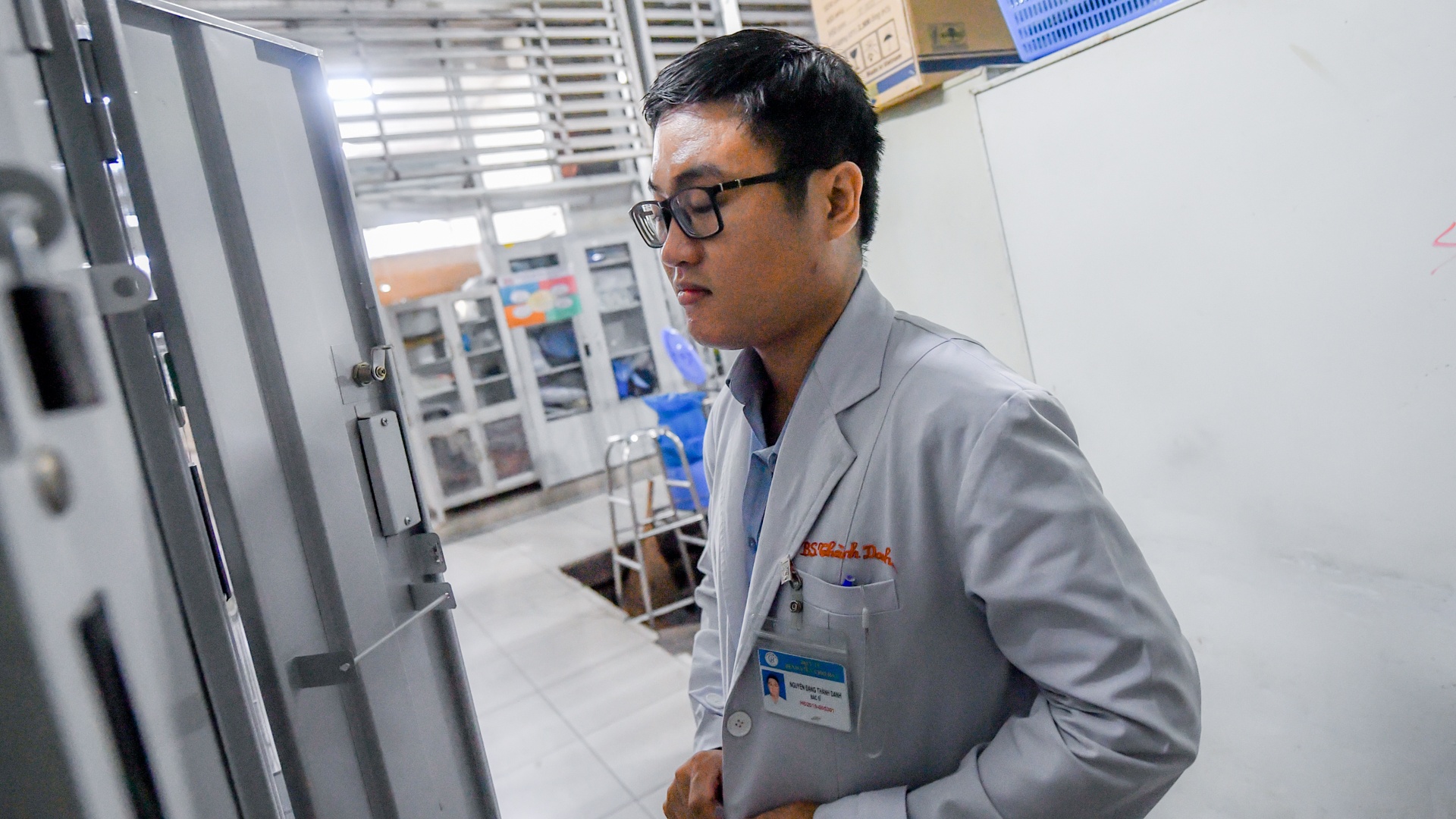 bác sĩ cấp cứu ảnh 3 bac si cap cuu anh 3