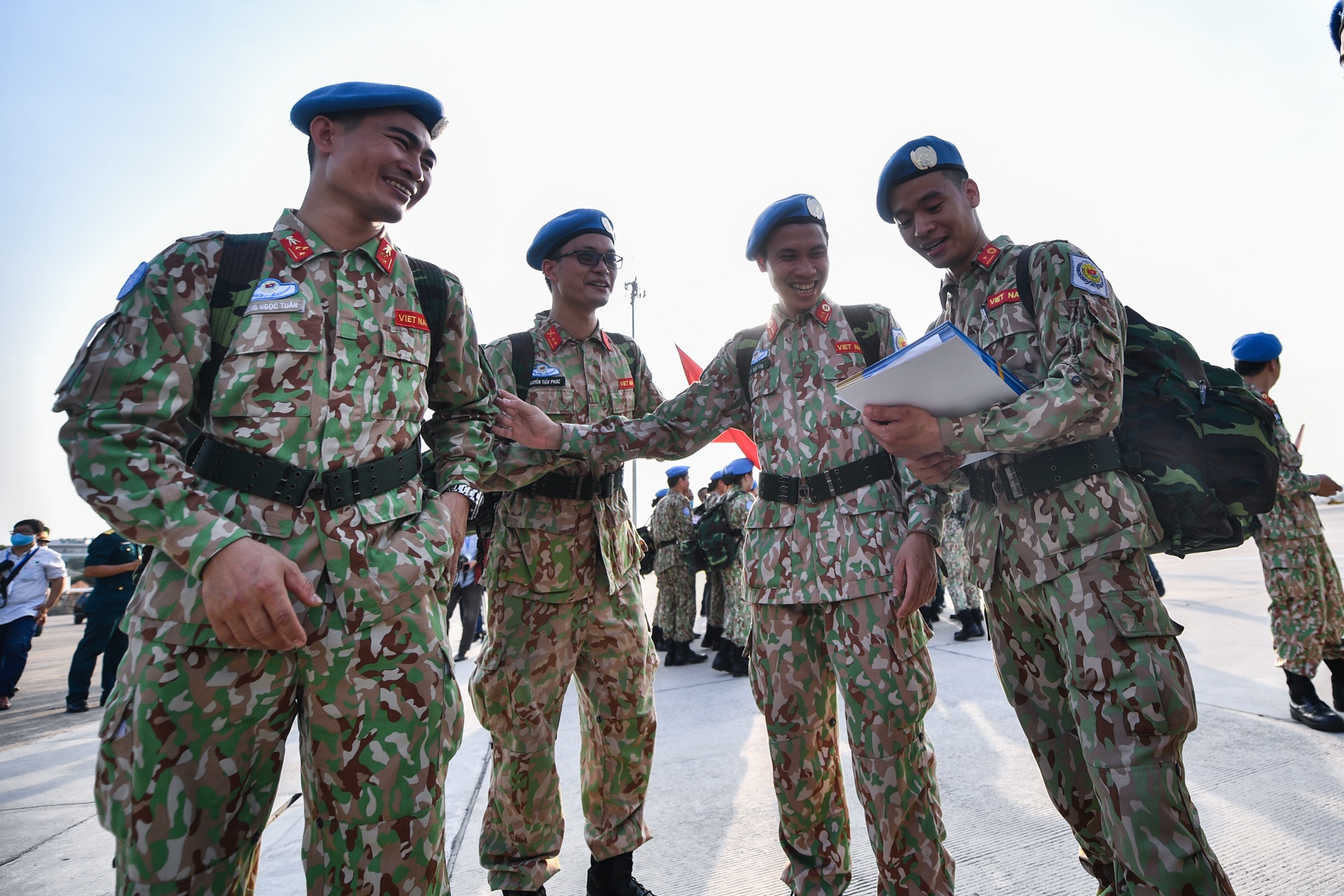 chien si mu noi xanh anh 8