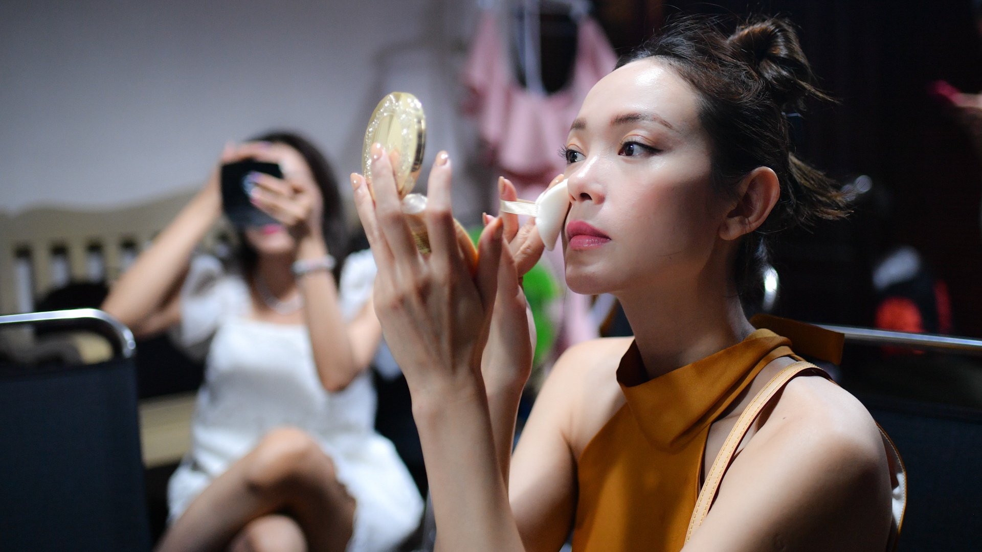 Minh Hang dong phim anh 3