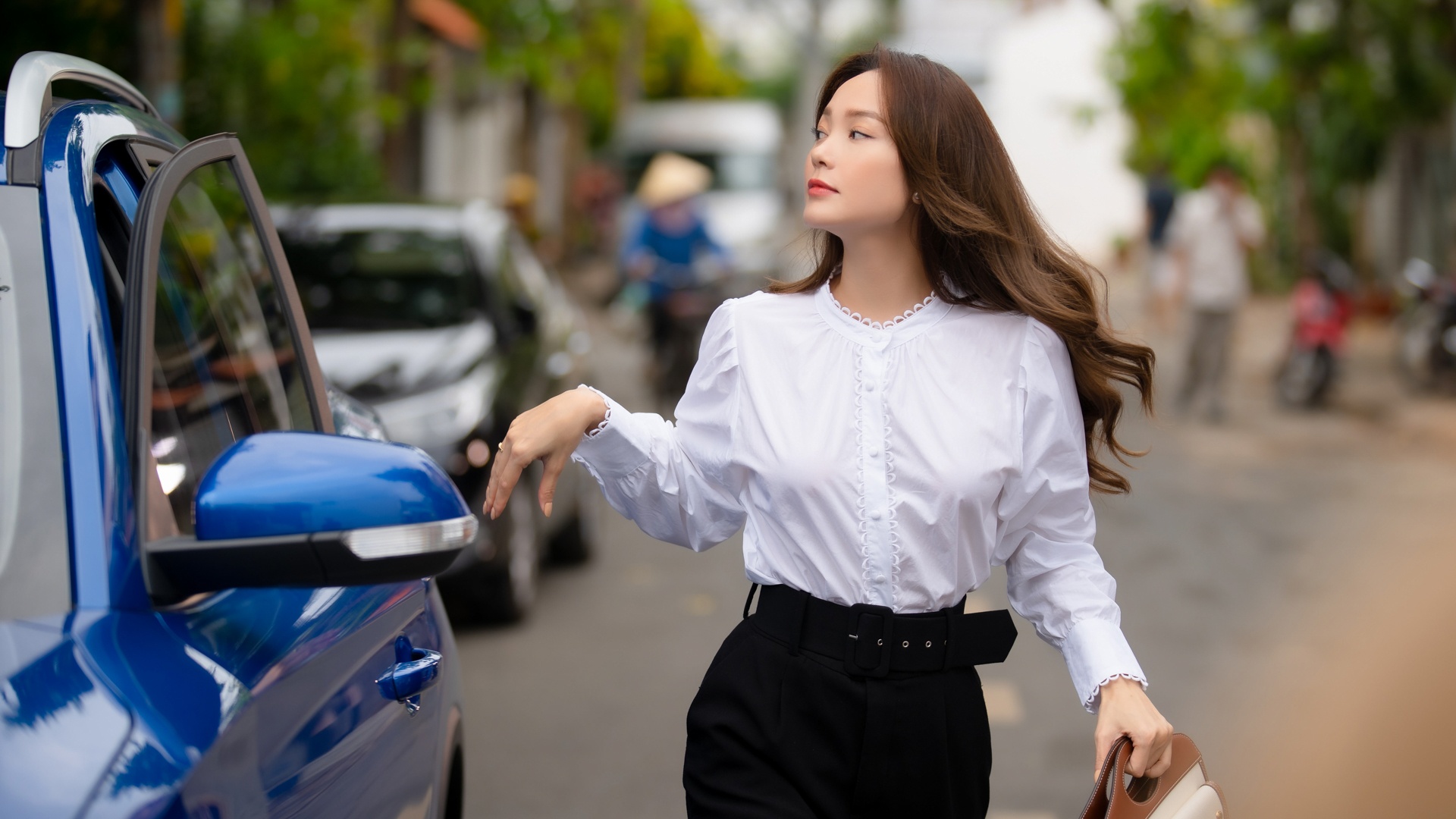 Minh Hang dong phim anh 4