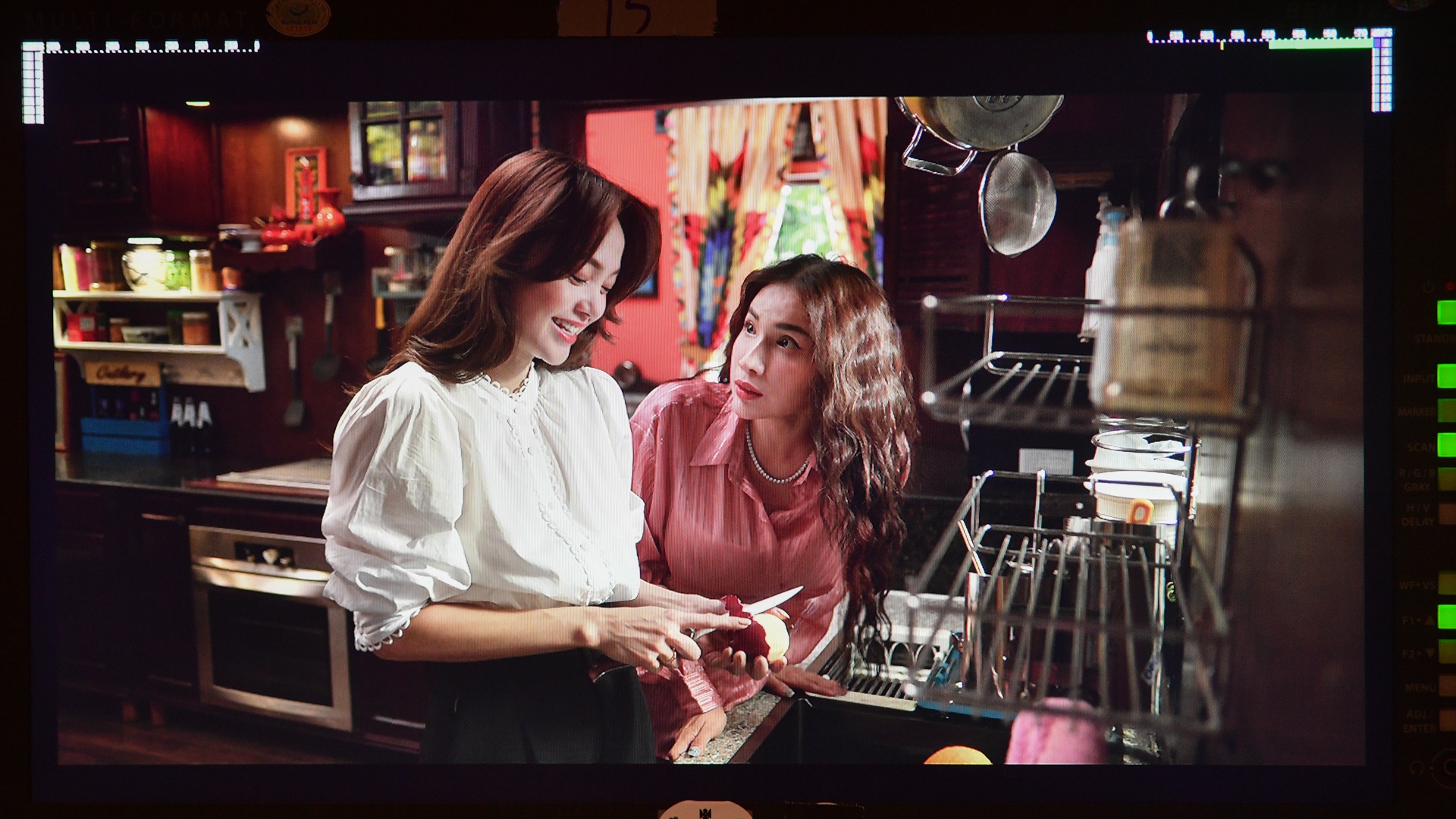 Minh Hang dong phim anh 12