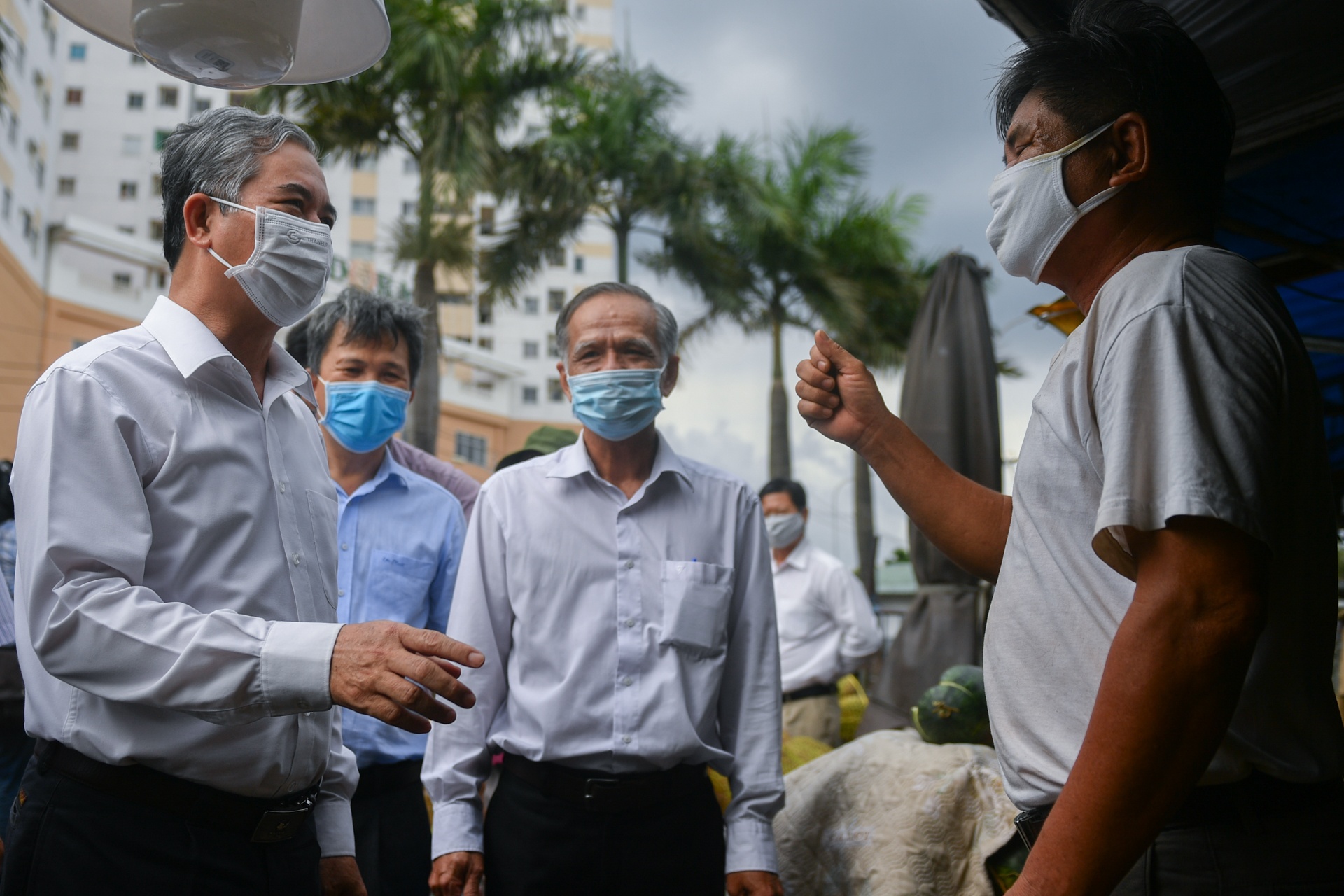 UBND TP.HCM kiem tra phong dich anh 5