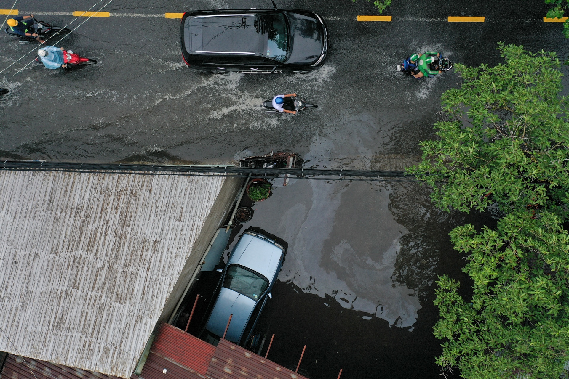 Mua ngap tai TP.HCM anh 4