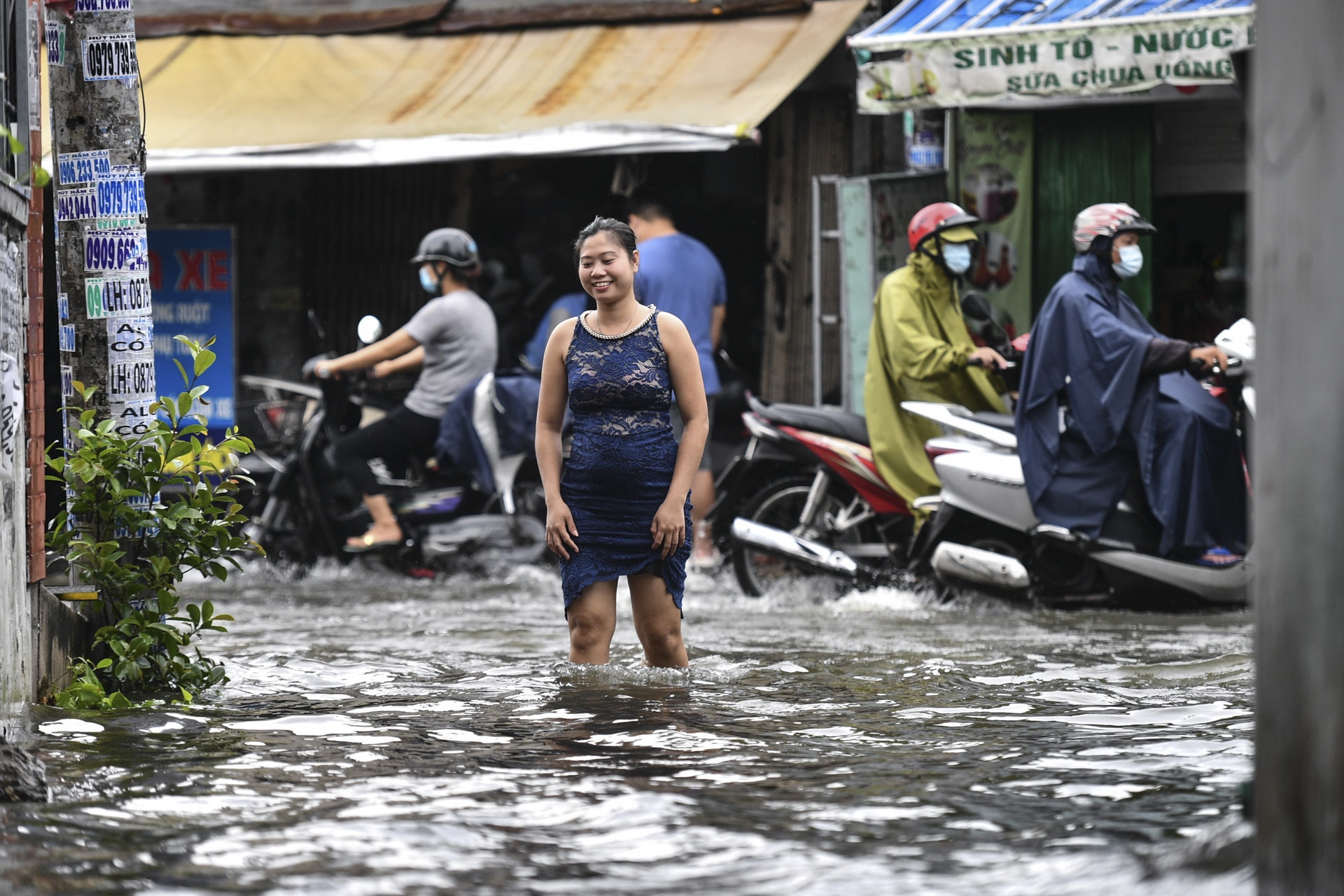 Mua ngap tai TP.HCM anh 10