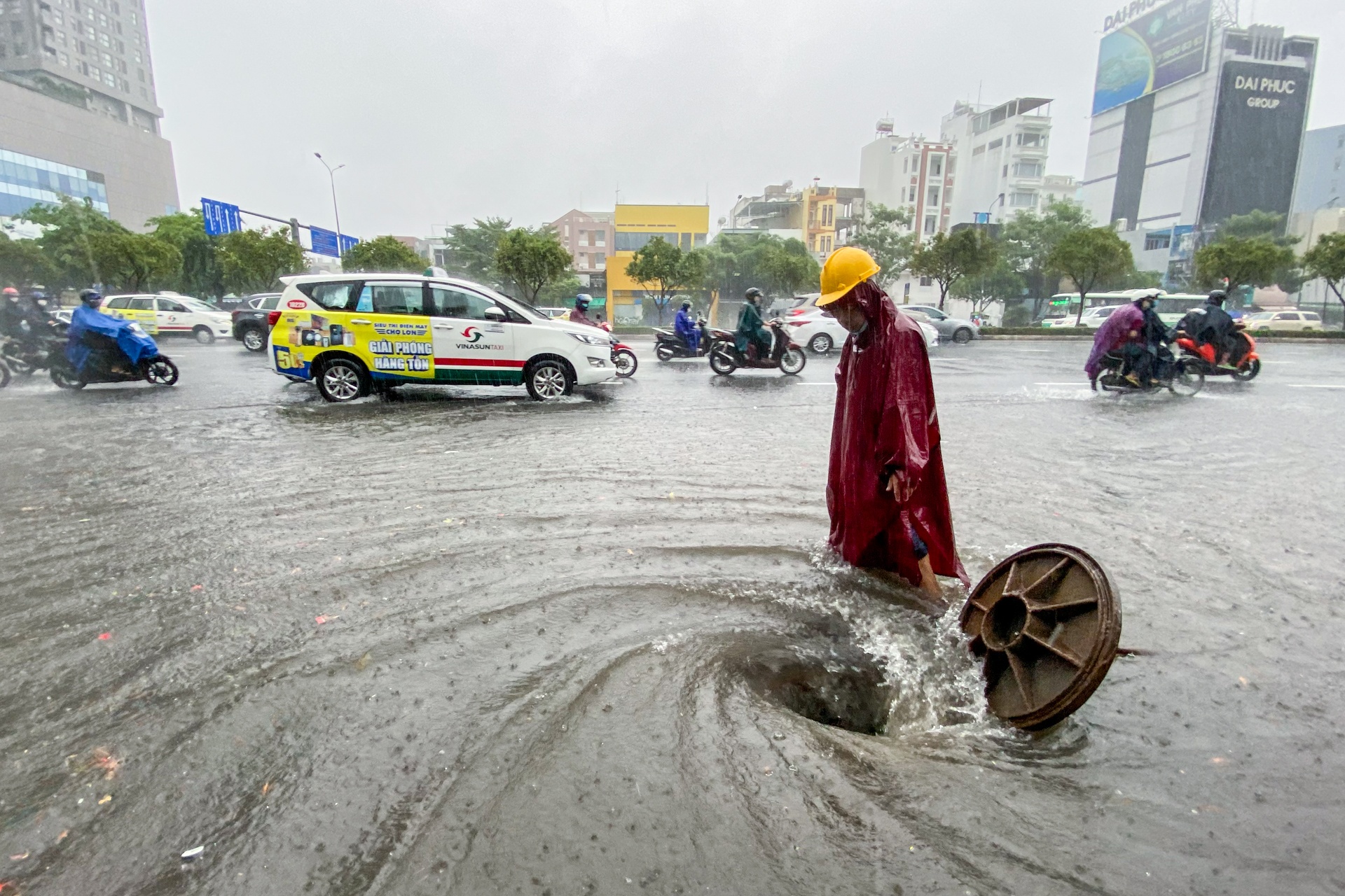 Mua ngap o TP.HCM anh 3