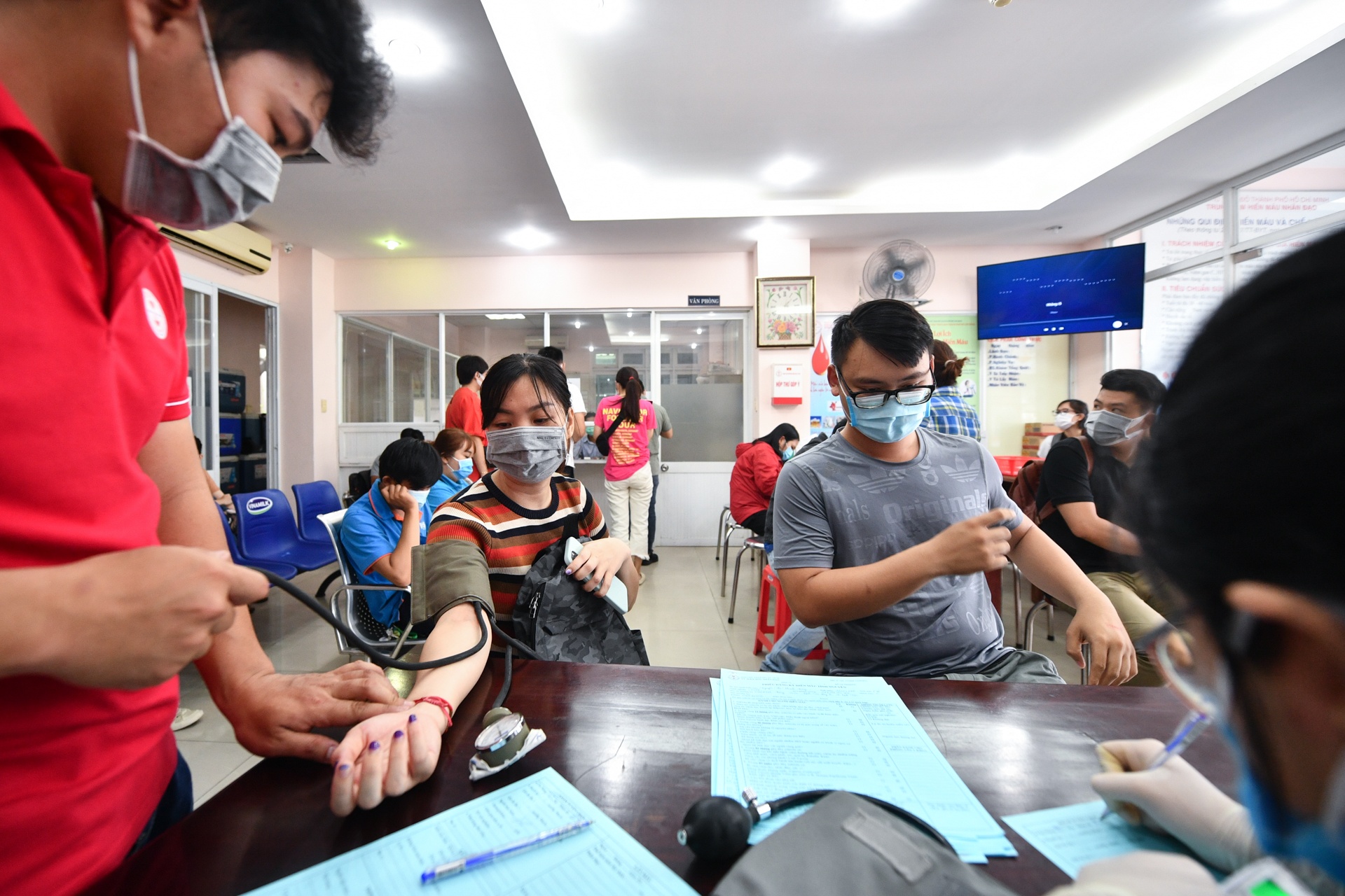 hiến máu mùa dịch Civid-19 ảnh 7 hien mau mua dich Civid-19 anh 7