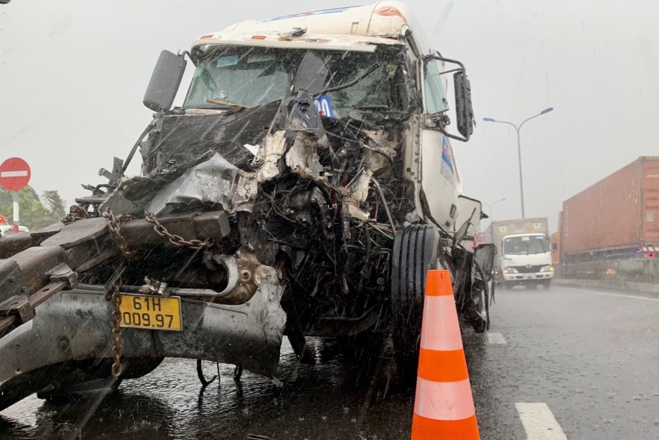 tai nan cau Phu My anh 2