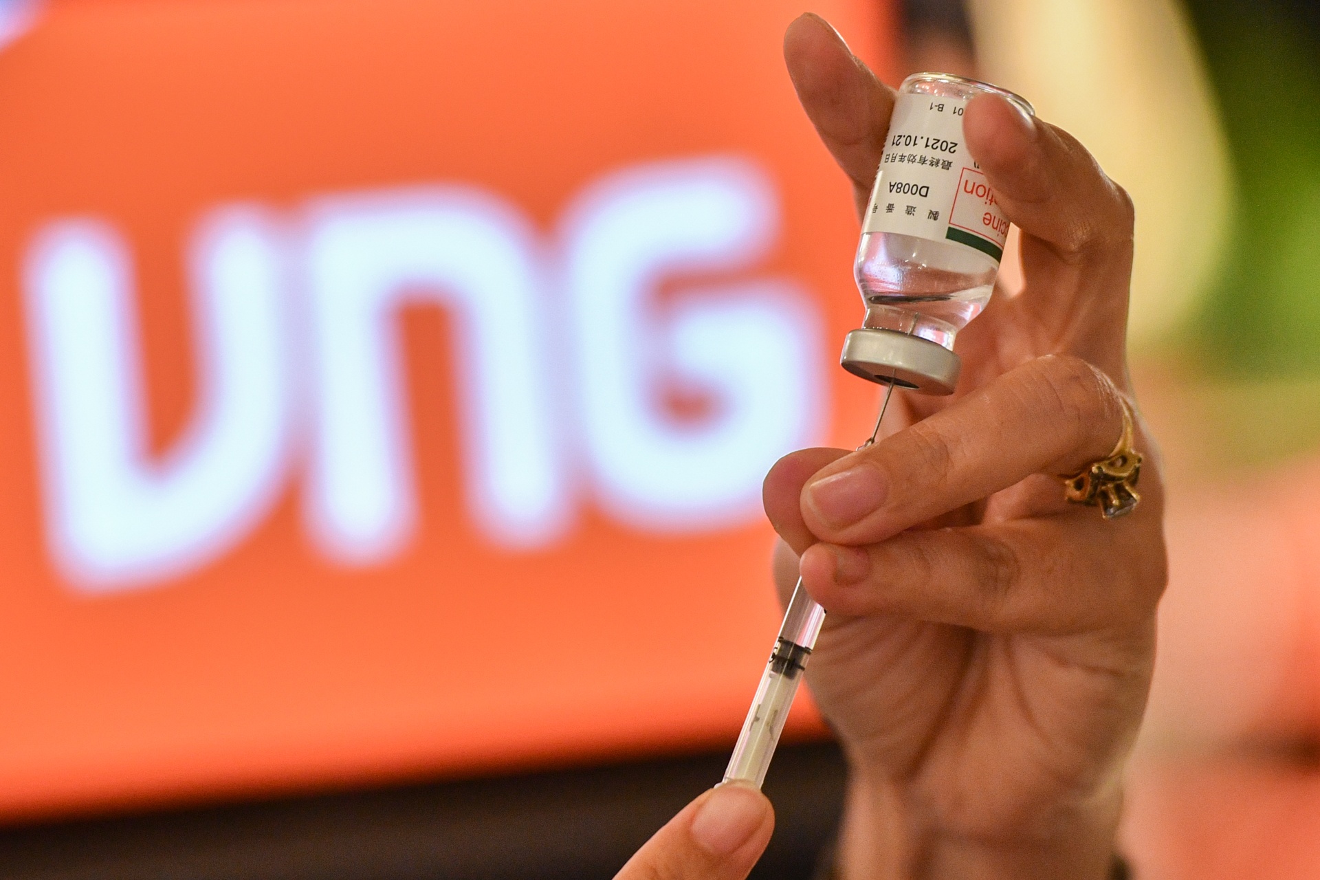 tiem vaccine covid-19 TP.HCM anh 5