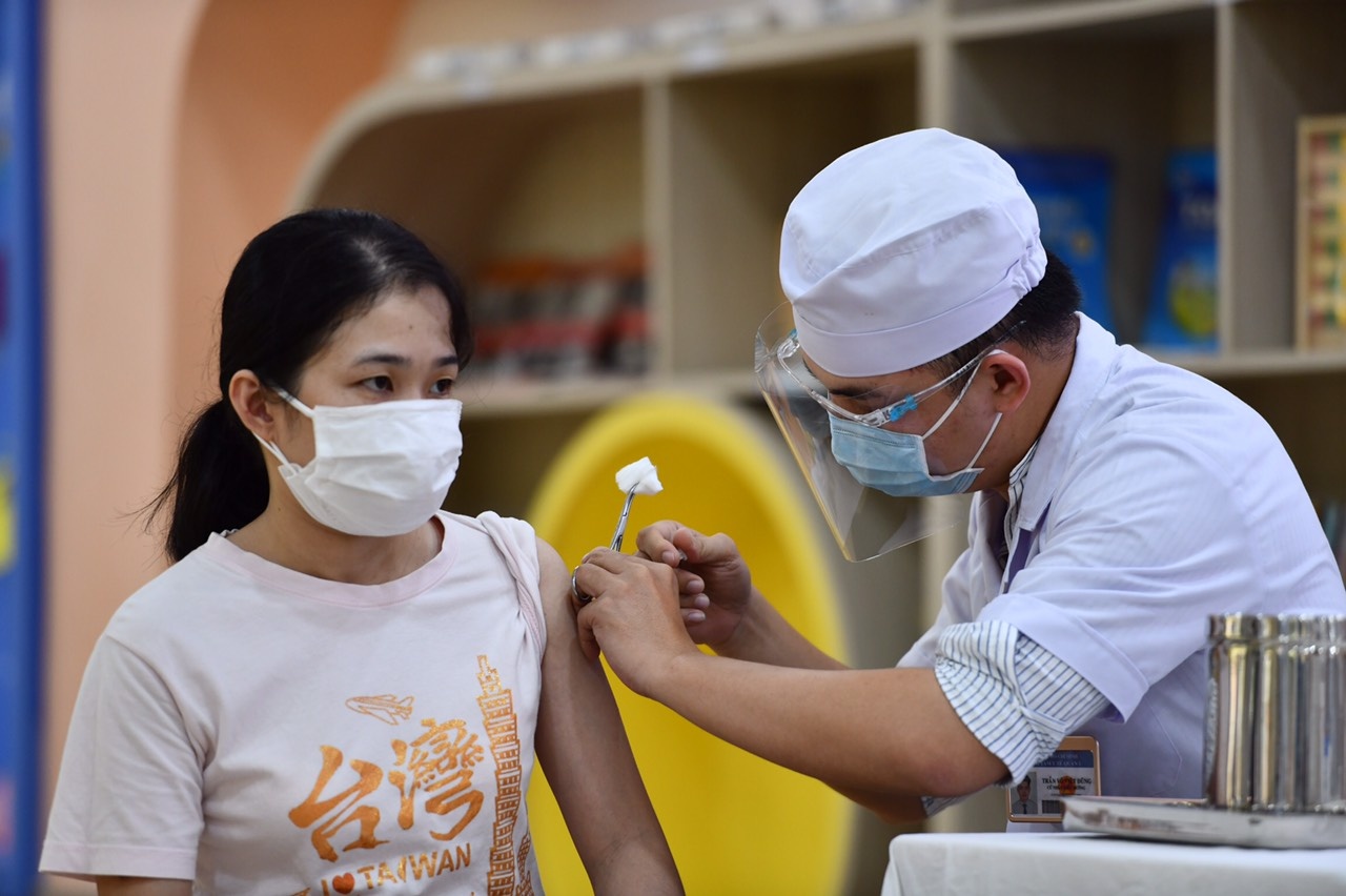 tiêm vaccine Covid-19 TP.HCM ảnh 11 tiem vaccine Covid-19 TP.HCM anh 11