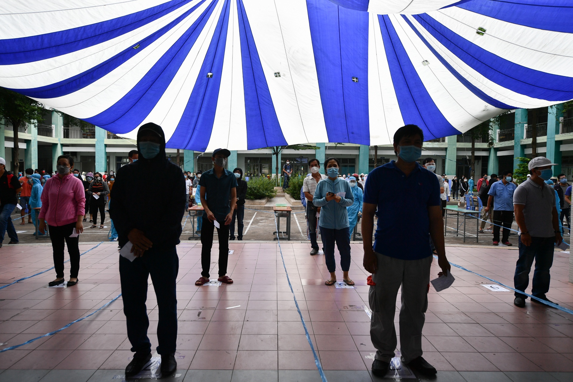 xet nghiem toan dan TP.HCM anh 4