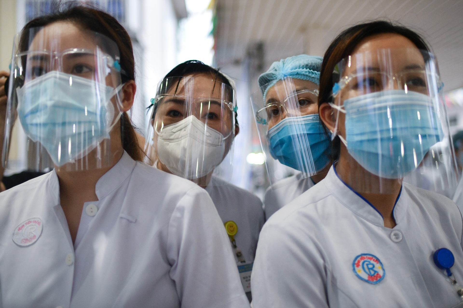 xet nghiem toan dan TP.HCM anh 12