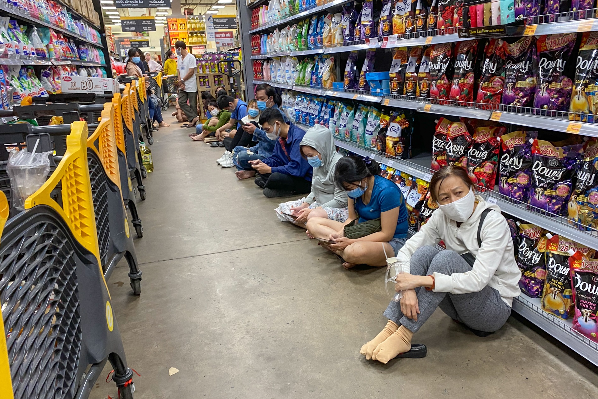 Do xo den sieu thi tai TP.HCM anh 4